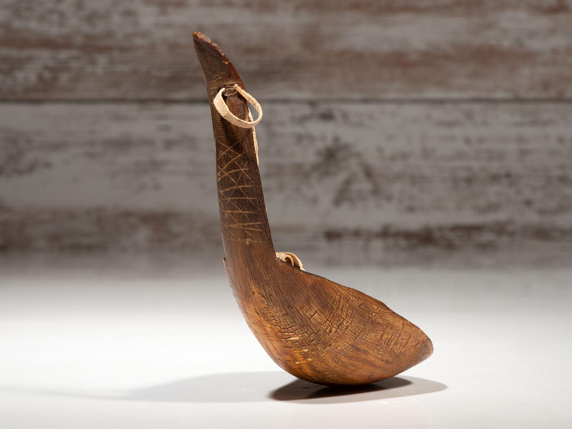 Plains Decorated Horn Ladle
