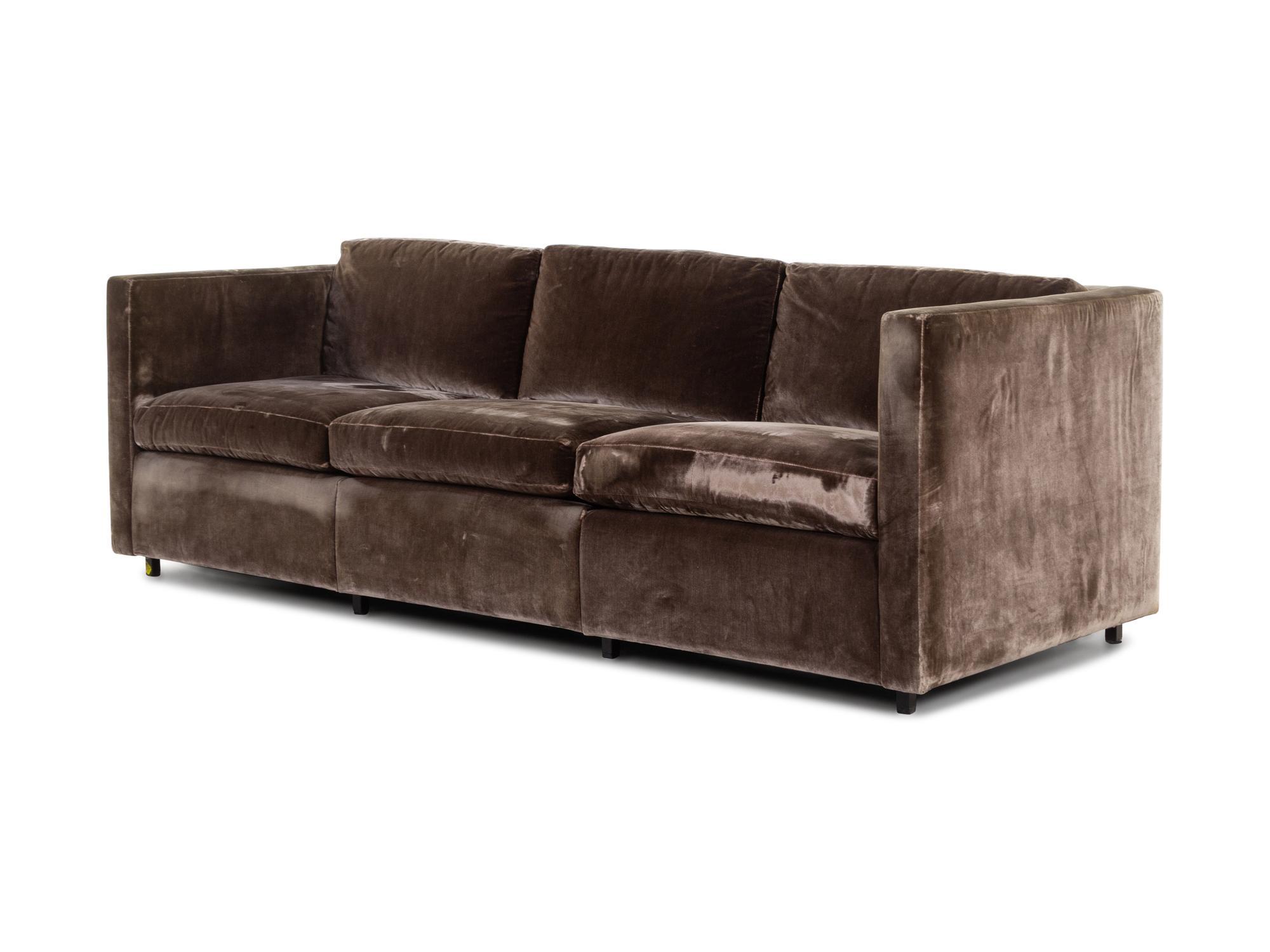 Pfister Sofa Knoll, USA