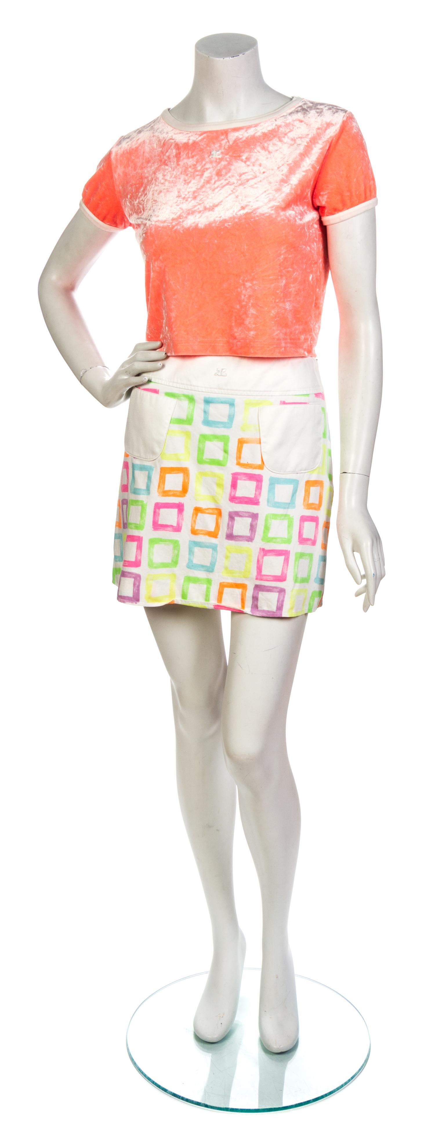 A Group of Courreges Separates,