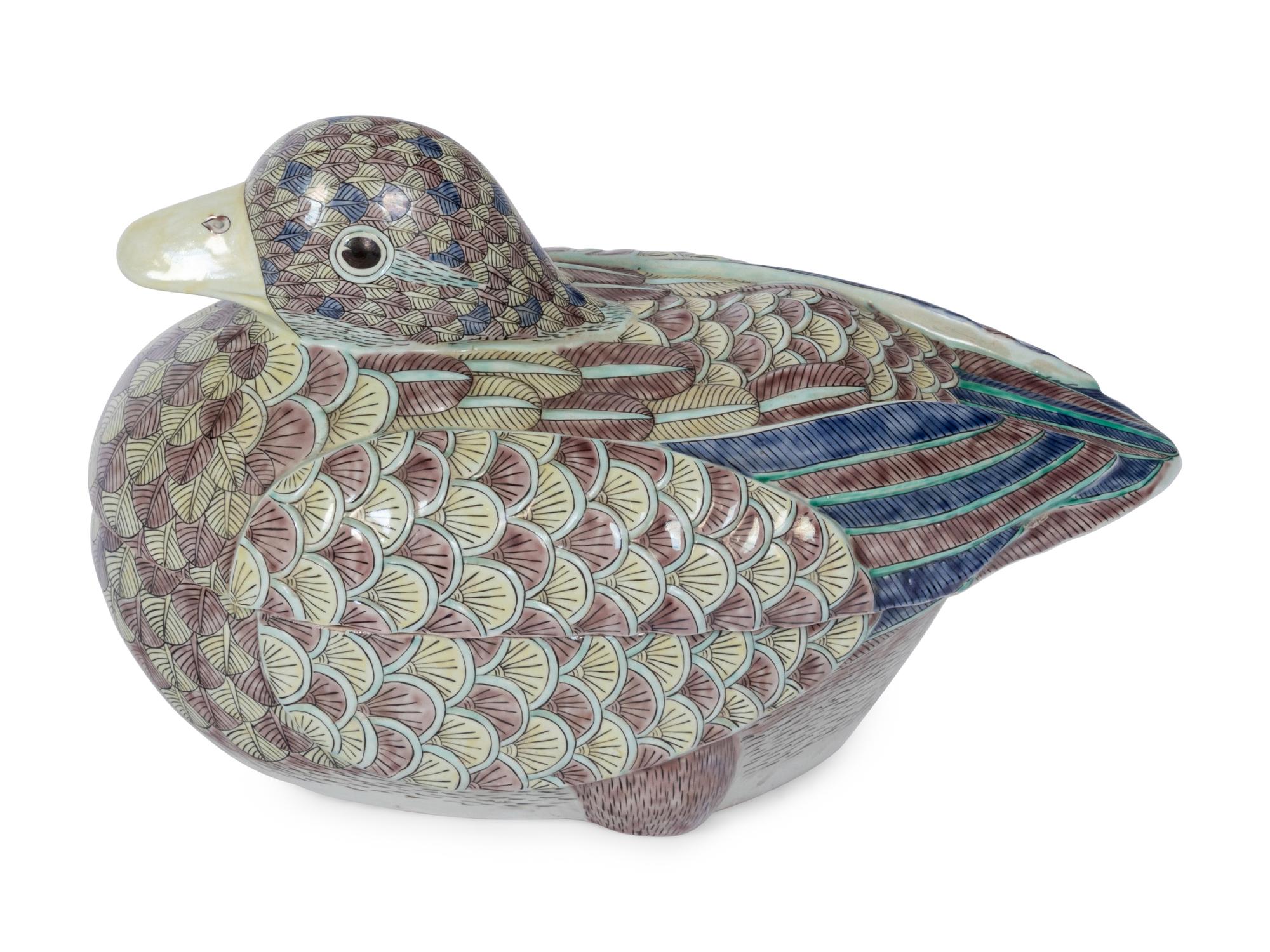 A Chinese Export Porcelain Goose Tureen