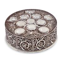 A Lalique Roger Powder Box