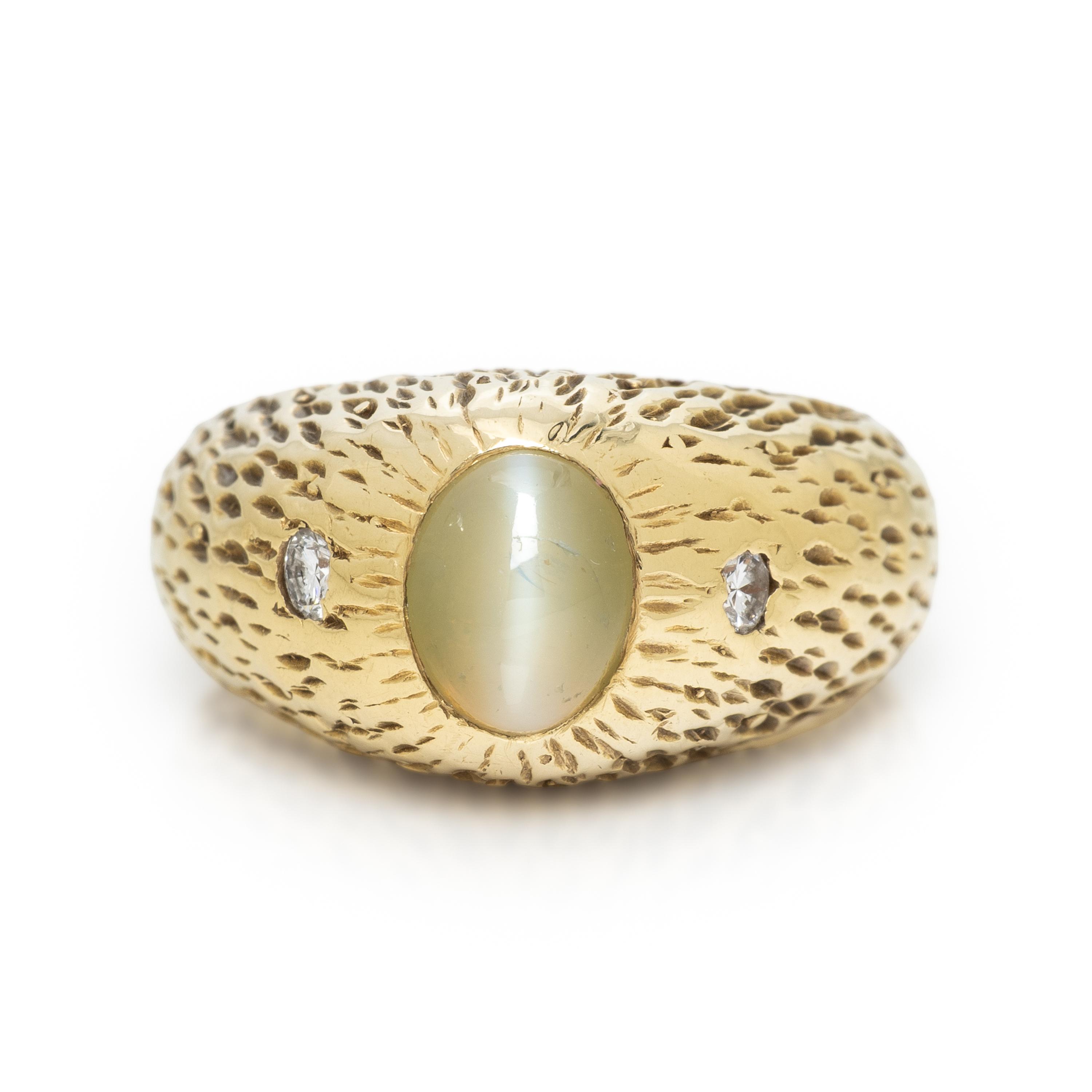 Cat's Eye Chrysoberyl, Diamond, and Yellow Gold Ring