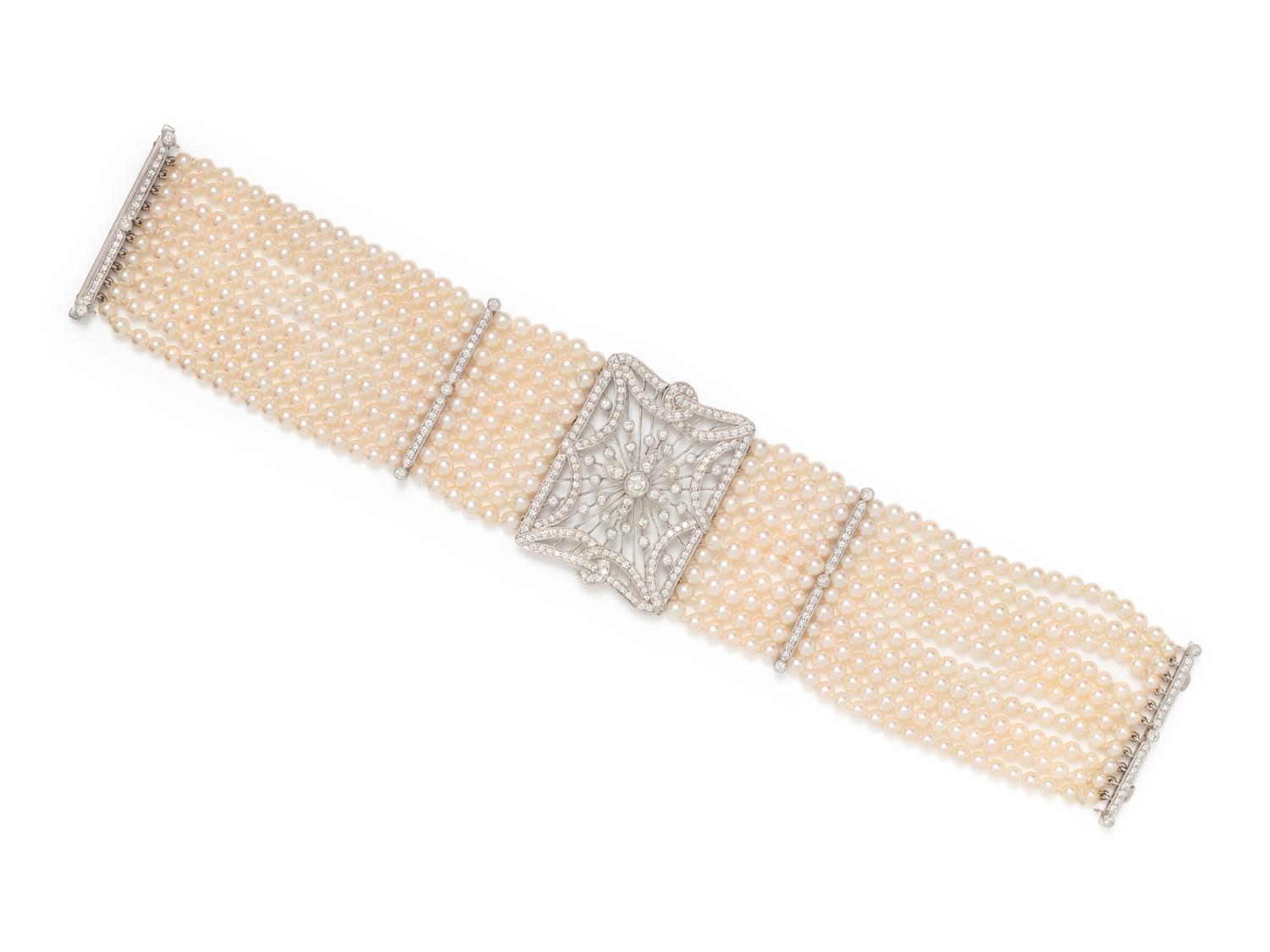 CULTURED PEARL AND DIAMOND BRACELET