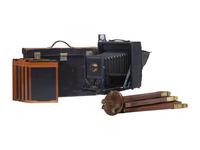 [CAMERAS]. Folmer and Schwing "graphic" camera with original case.