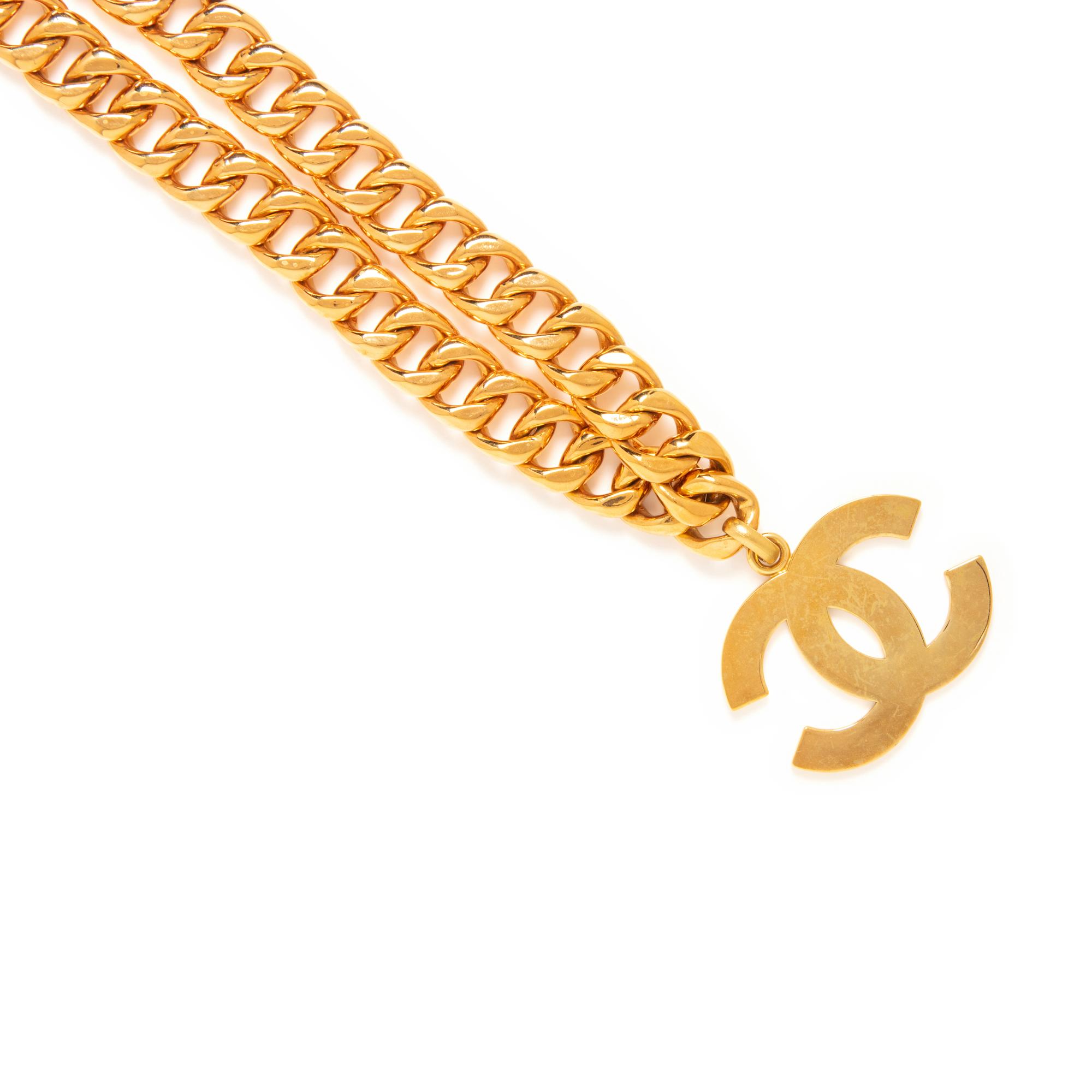 Chanel, Oversized CC Pendant Chain Necklace
