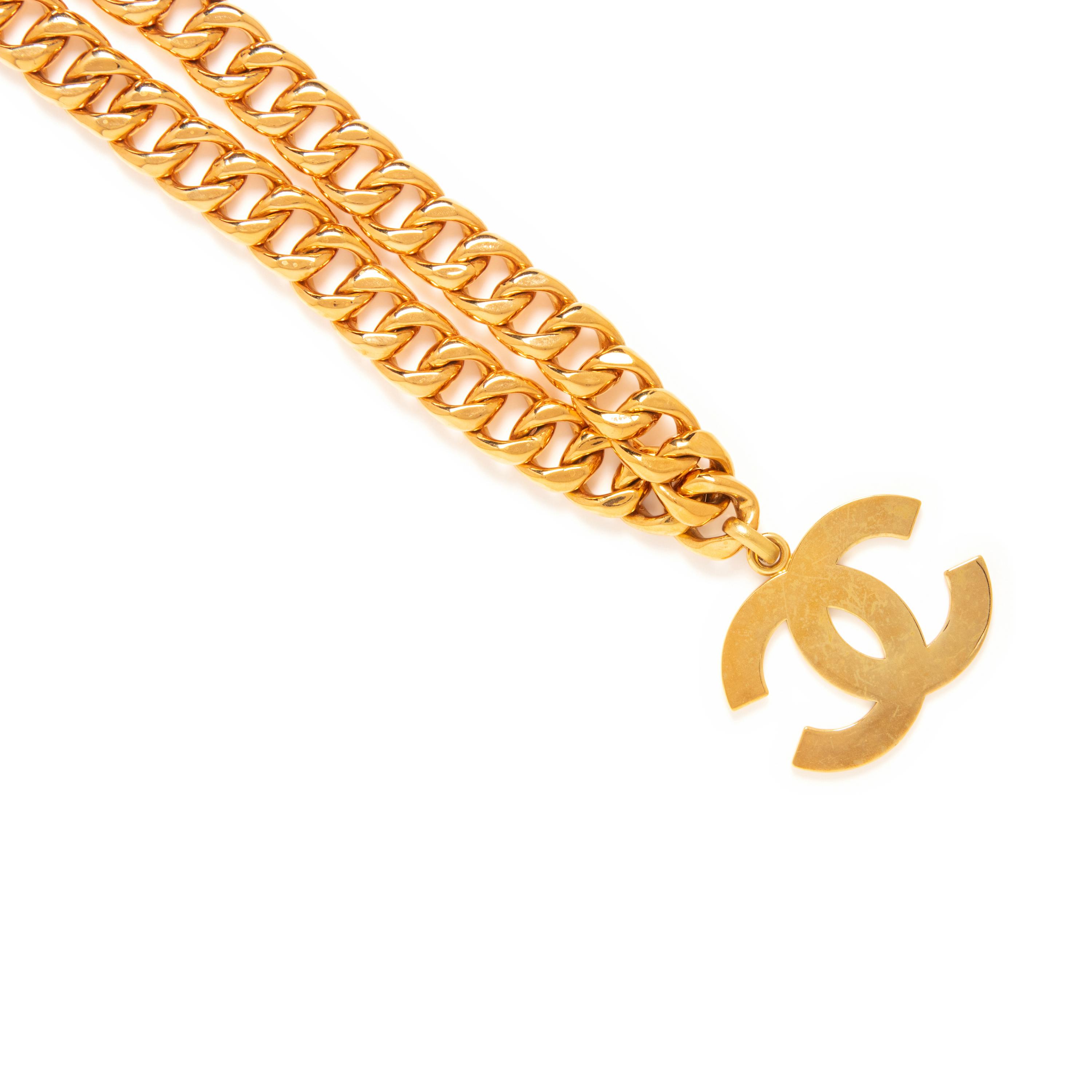 Chanel, Oversized CC Pendant Chain Necklace