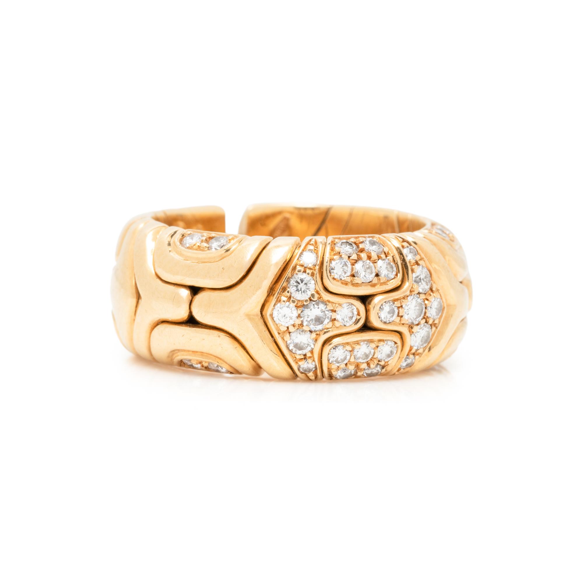 BULGARI, YELLOW GOLD AND DIAMOND 'PARENTESI' RING