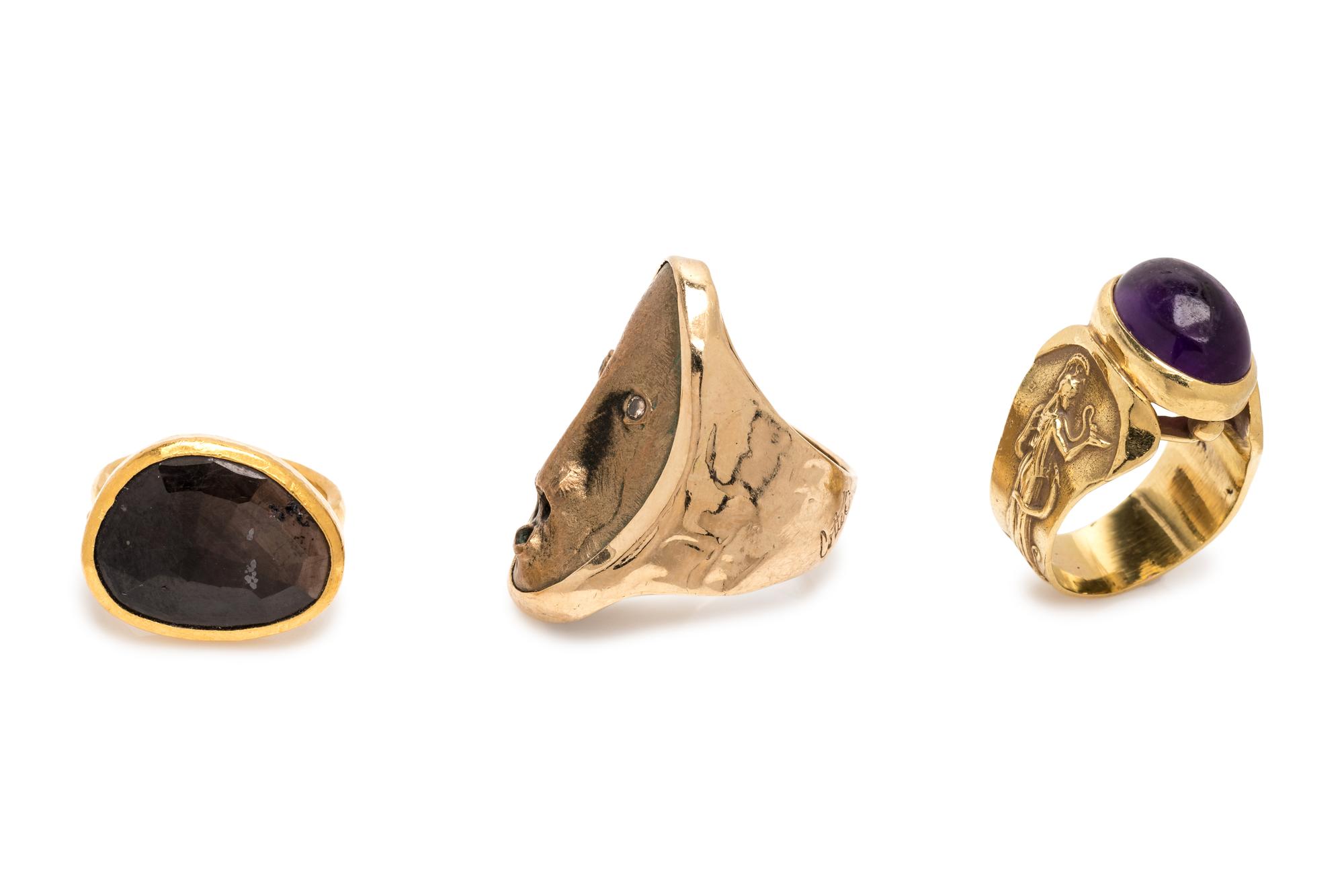 COLLECTION OF YELLOW GOLD RINGS