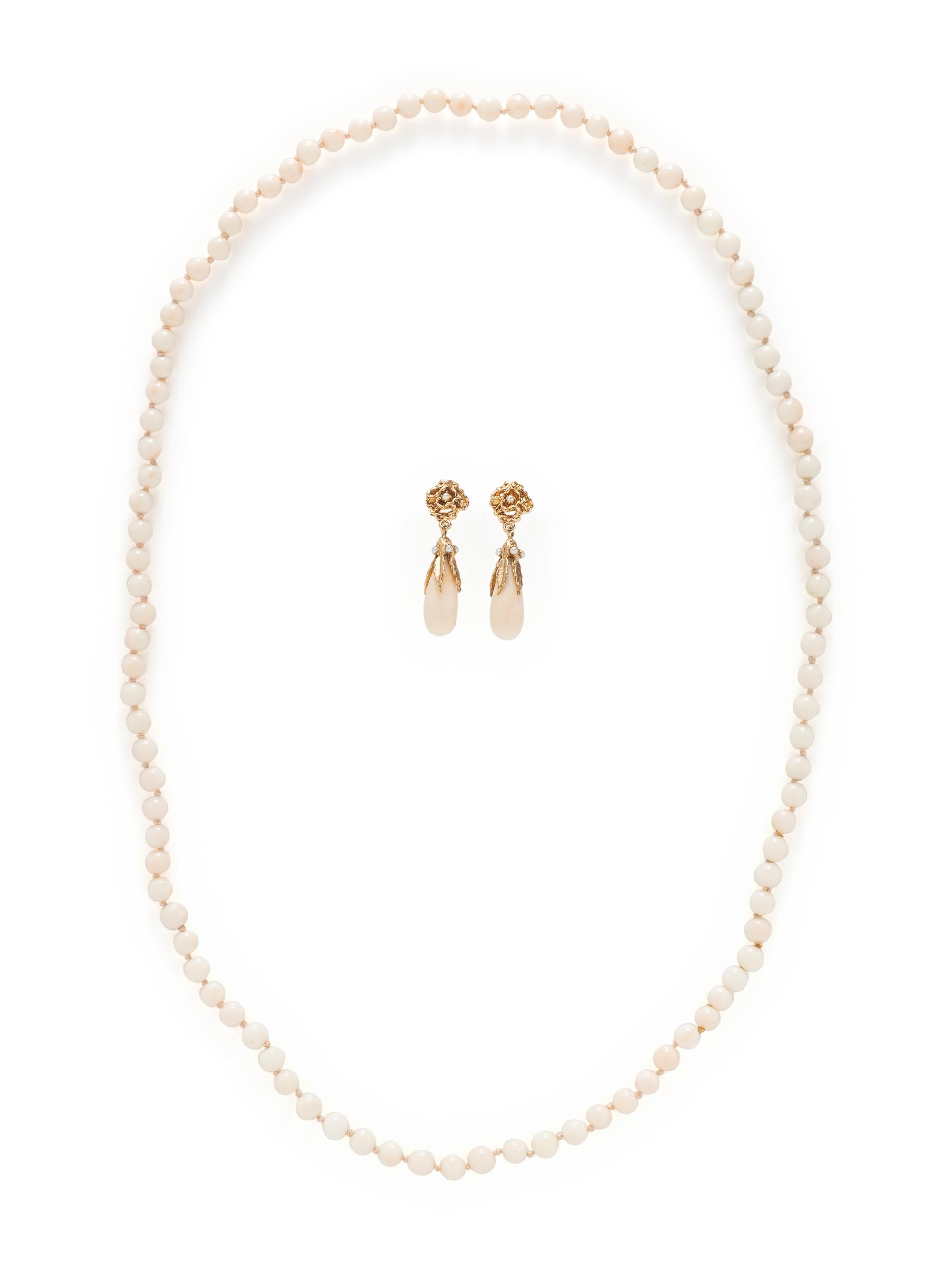 COLLECTION OF YELLOW GOLD, ANGEL SKIN CORAL AND SEED PEARL JEWELRY