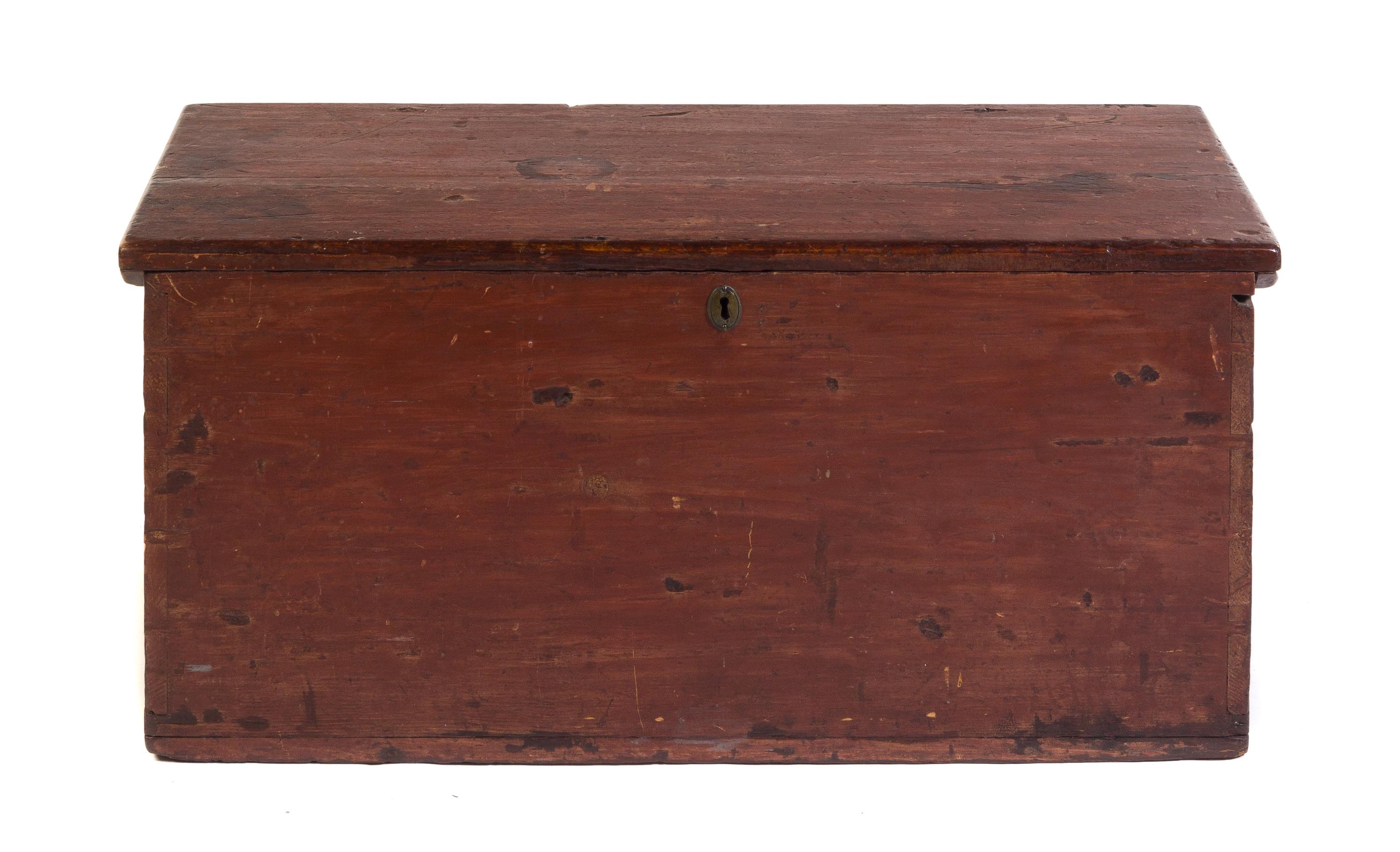 An American Painted Trunk Height 16 1/4 x width 36 x depth 15 1/4 inches. — 19TH CENTURY