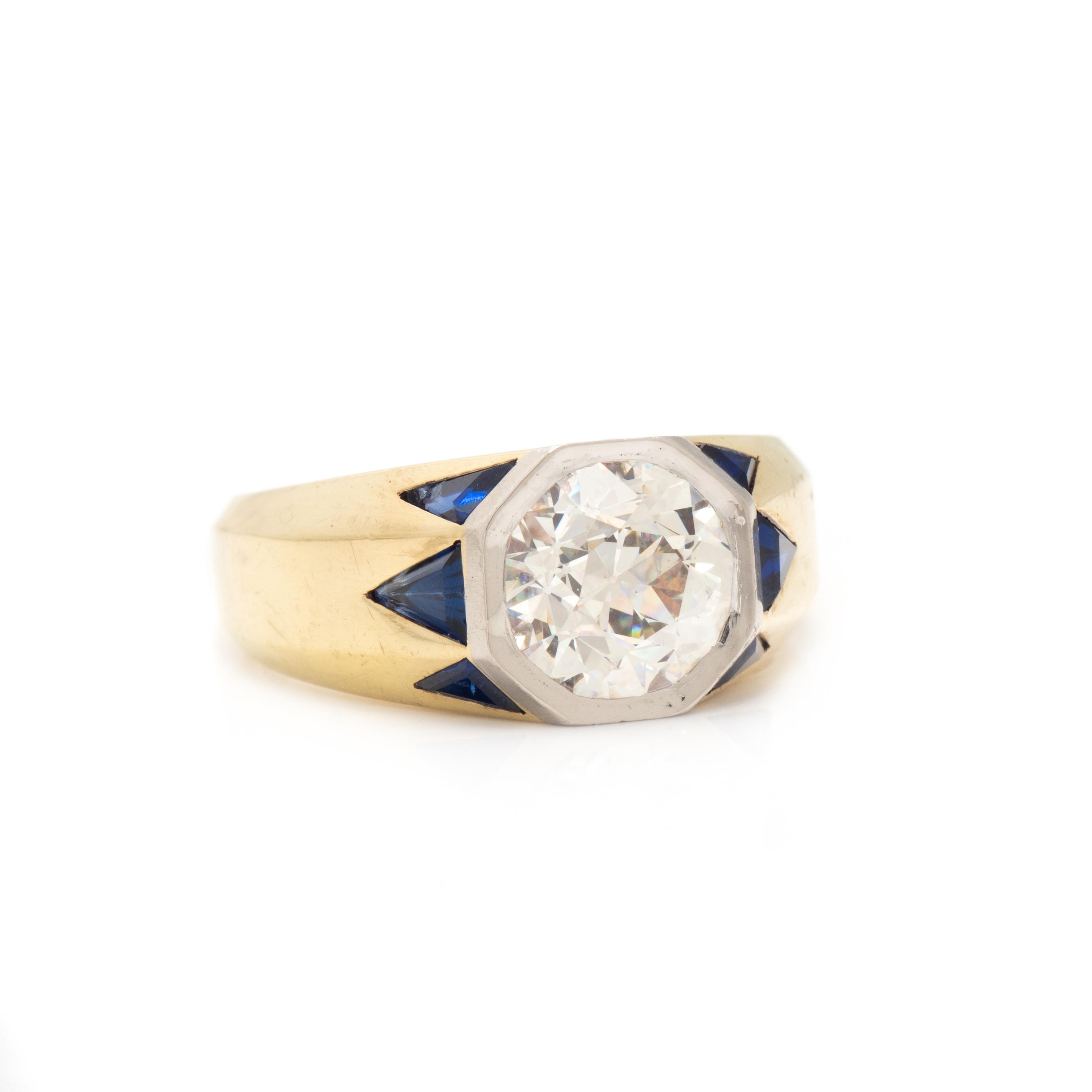 DIAMOND AND SAPPHIRE RING