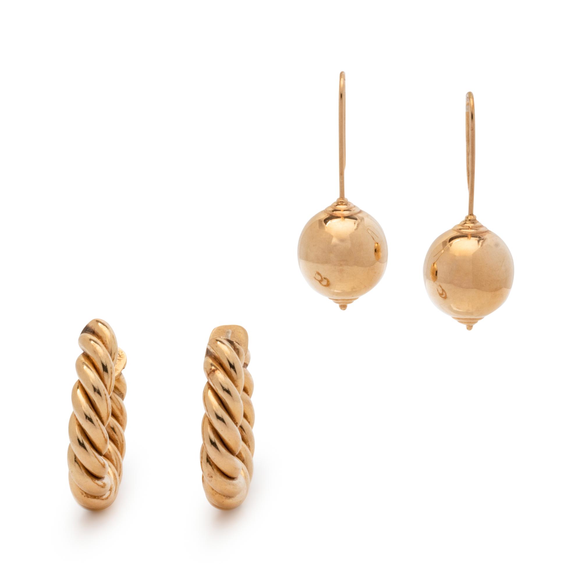 COLLECTION OF YELLOW GOLD EARRINGS