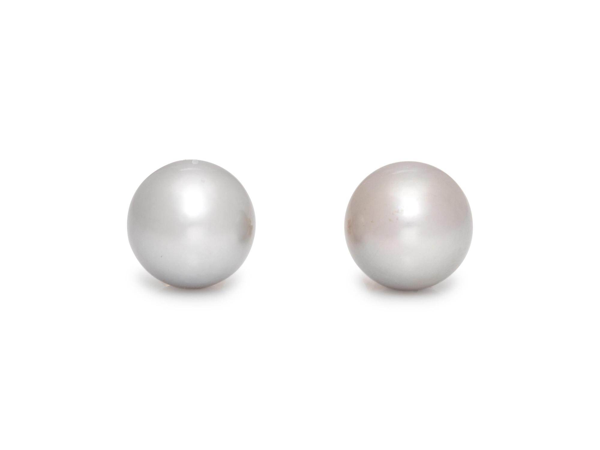CULTURED TAHITIAN PEARL STUD EARRINGS