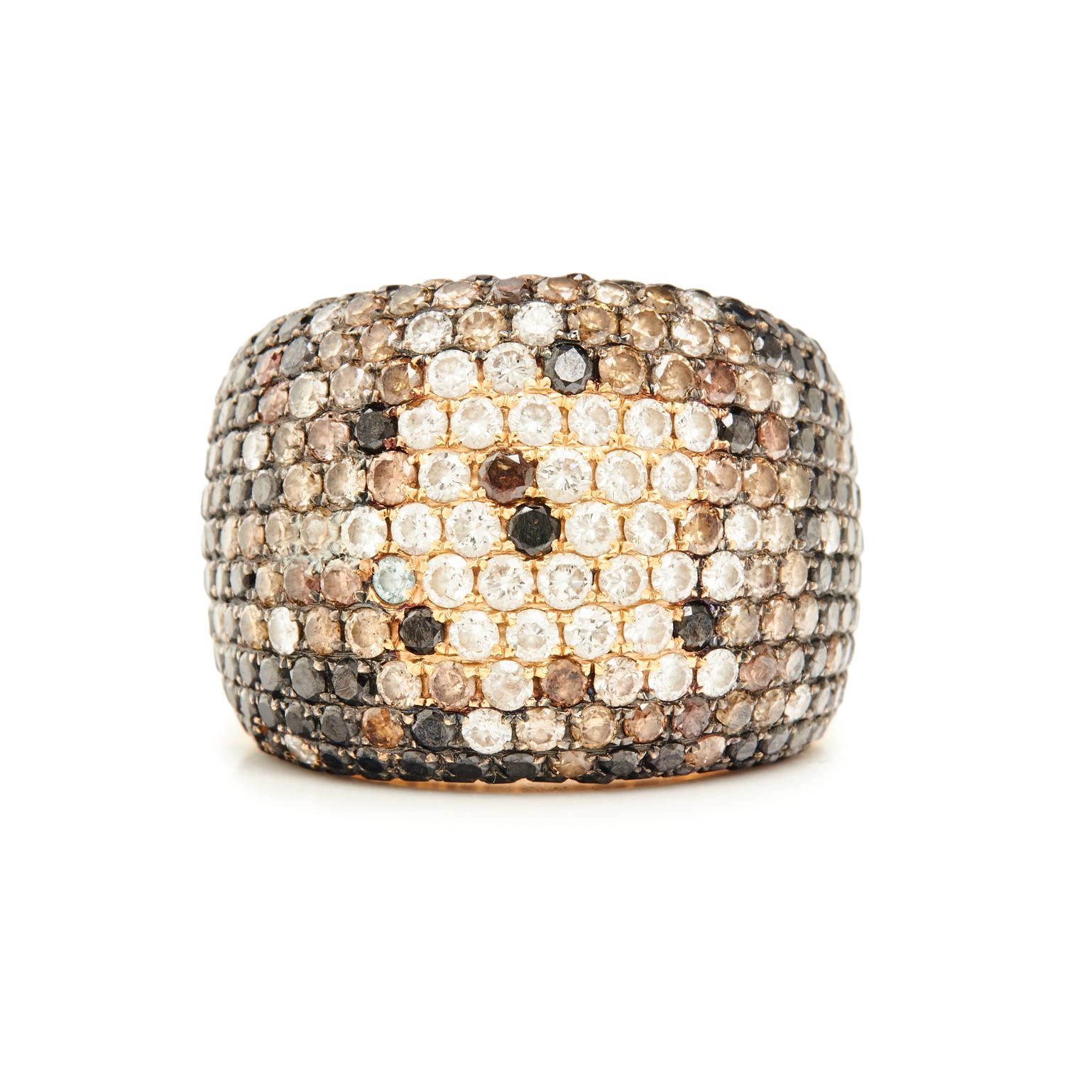 YELLOW GOLD, DIAMOND, AND COLORED DIAMOND RING