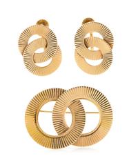 A Retro 14 Karat Yellow Gold Demi Purure, 7.40 dwts.