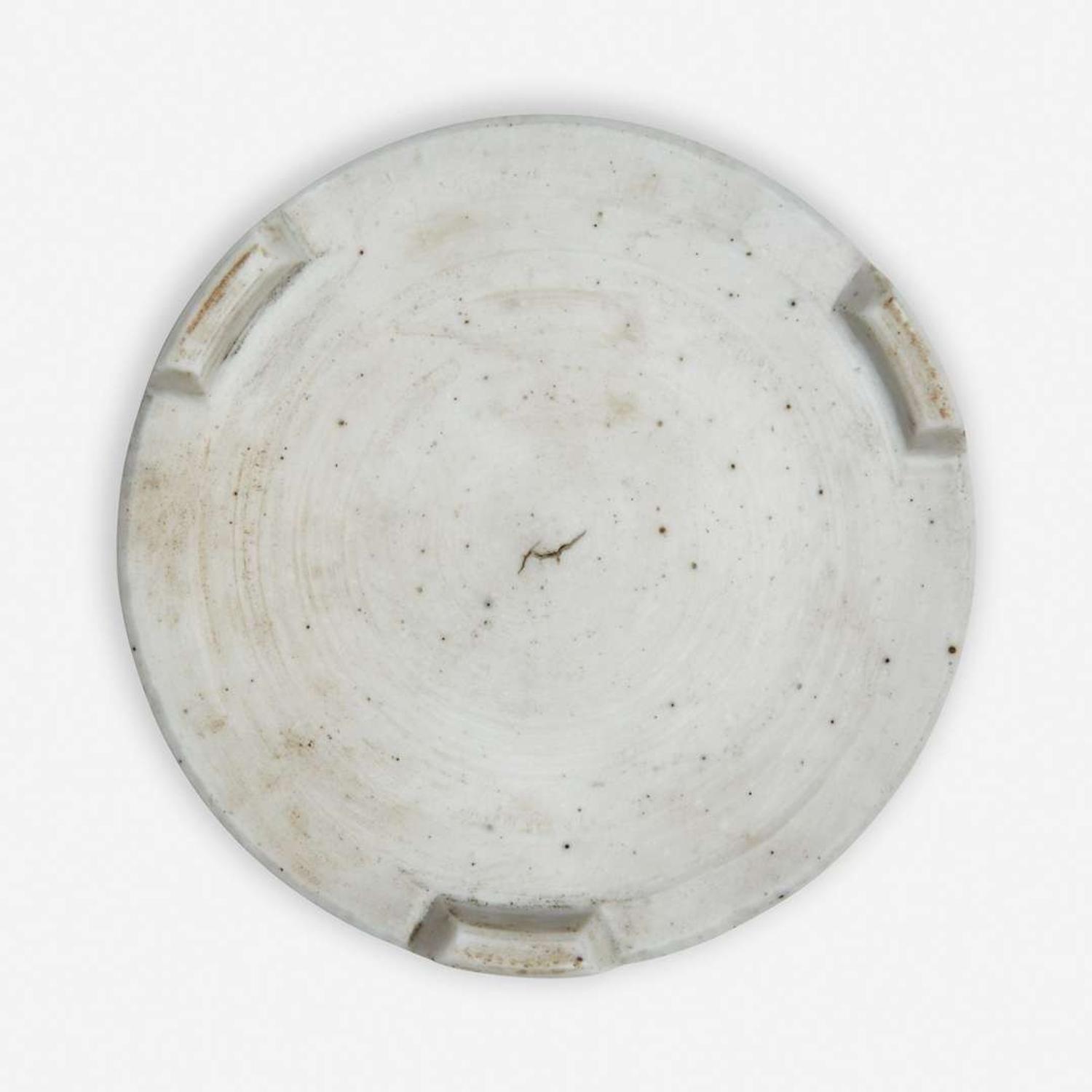 A small Chinese blue and white porcelain cylindrical censer 青花圆香炉