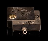 A Japanese Double Box-Form Bonbonnière