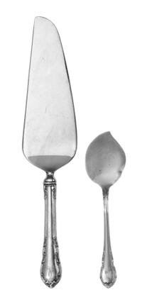 An American Silver Flatware Service, Lunt Silversmiths, Greenfield, MA, comprising: 12 dinner knives 5 dinner forks 11 luncheon forks 1