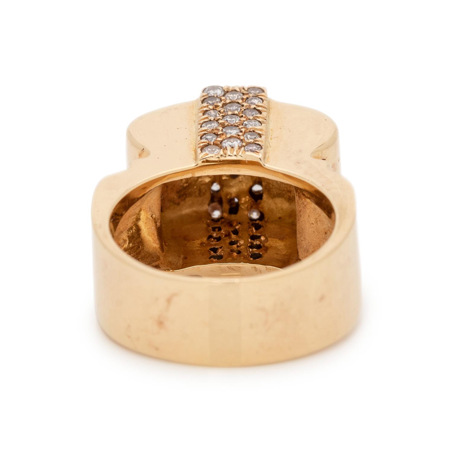 YELLOW GOLD AND DIAMOND RING