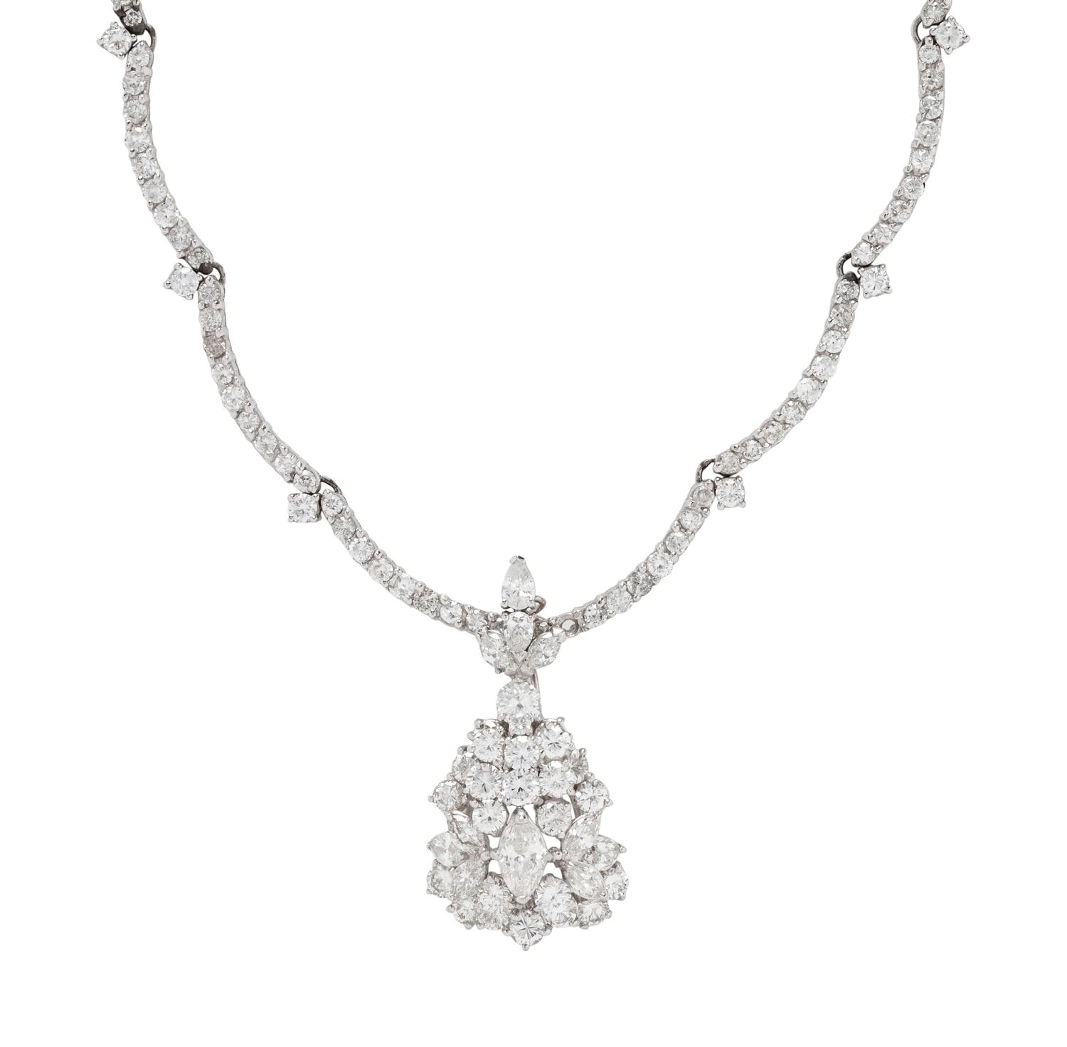 DIAMOND NECKLACE WITH ENHANCER