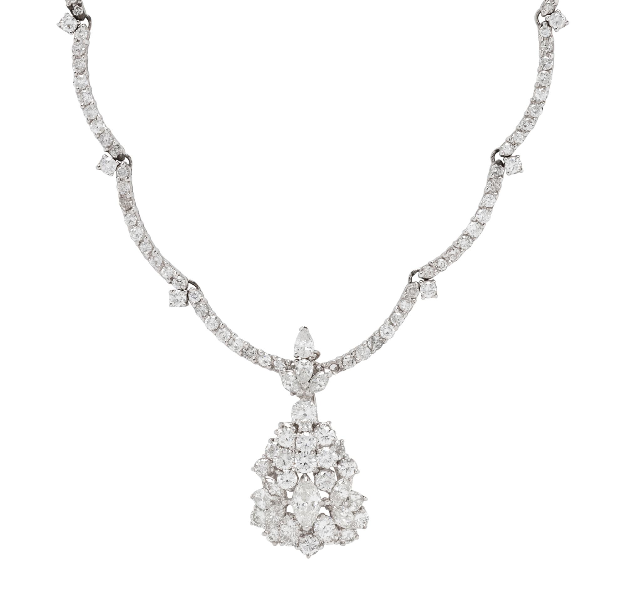 DIAMOND NECKLACE WITH ENHANCER