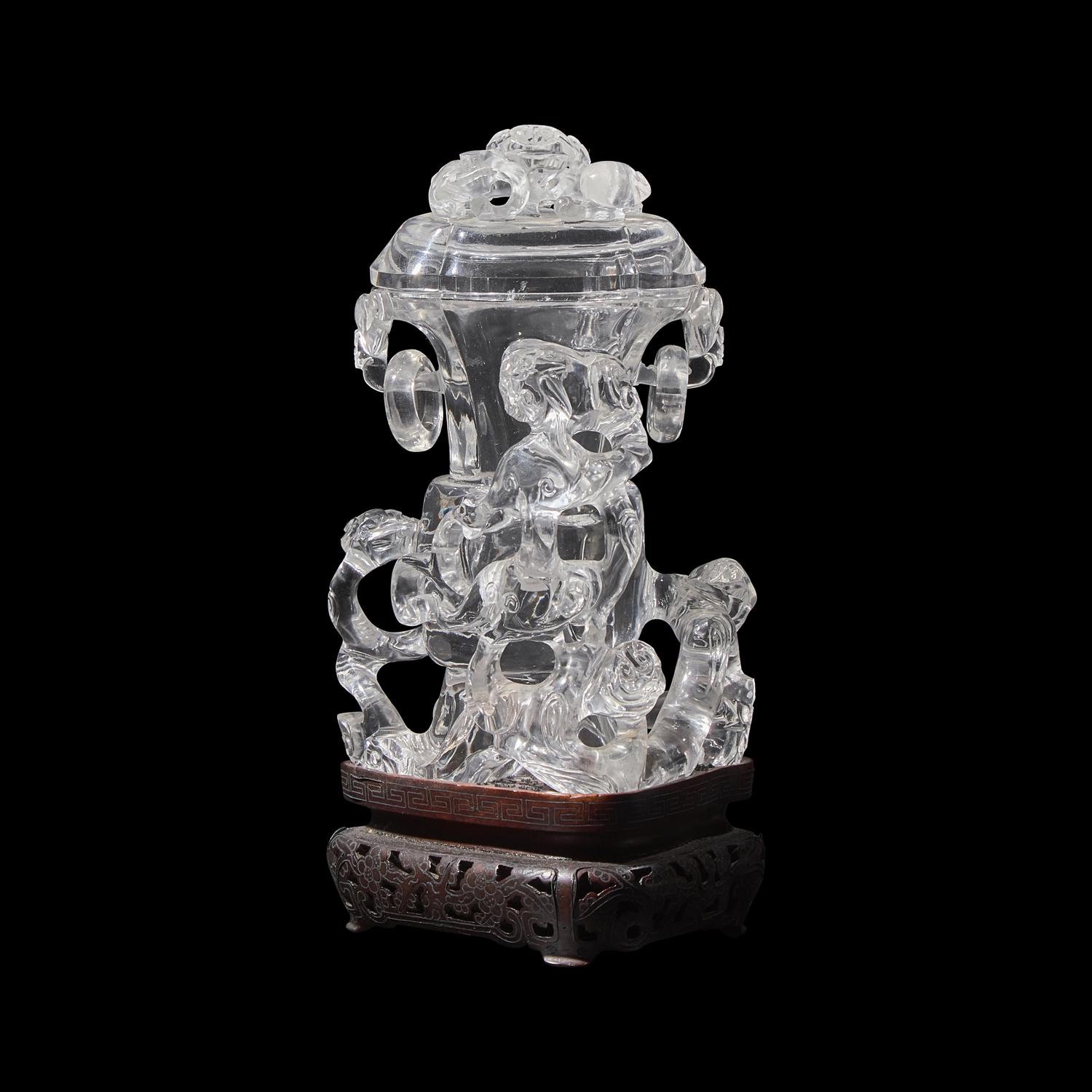 A Chinese Rock Crystal Vase and Cover, 20th Century 近代 靈芝螭龍紋水晶賞瓶