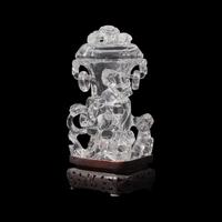A Chinese Rock Crystal Vase and Cover, 20th Century 近代 靈芝螭龍紋水晶賞瓶
