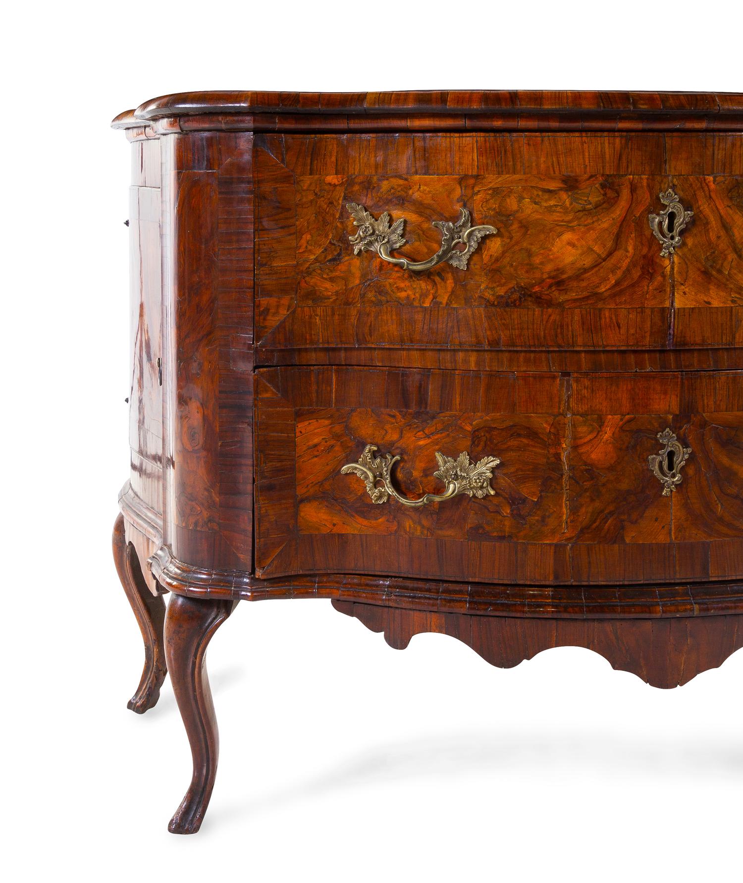 An Italian Burlwood Commode