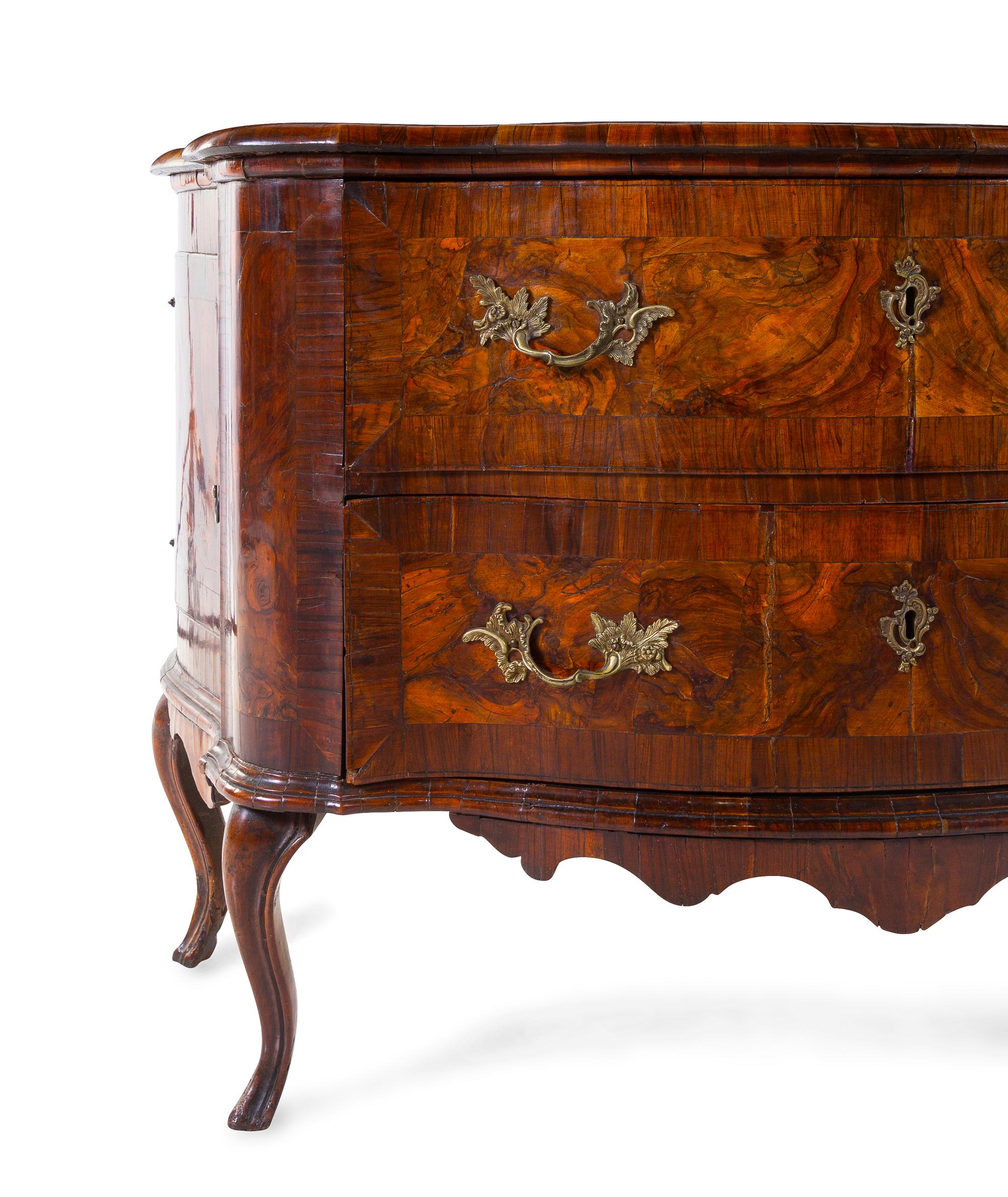 An Italian Burlwood Commode