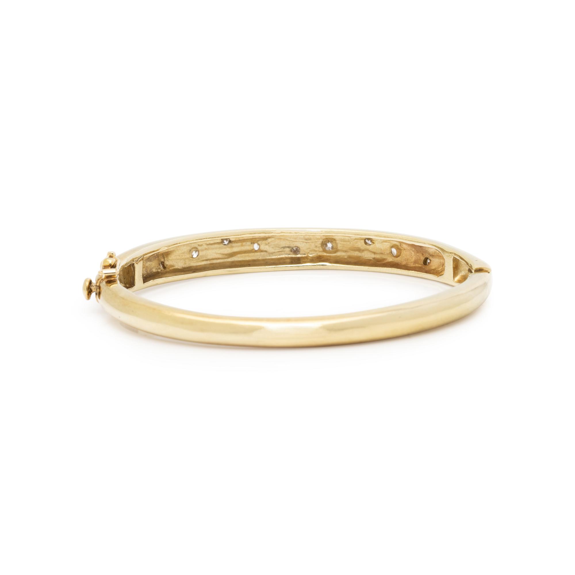 YELLOW GOLD AND DIAMOND BANGLE BRACELET