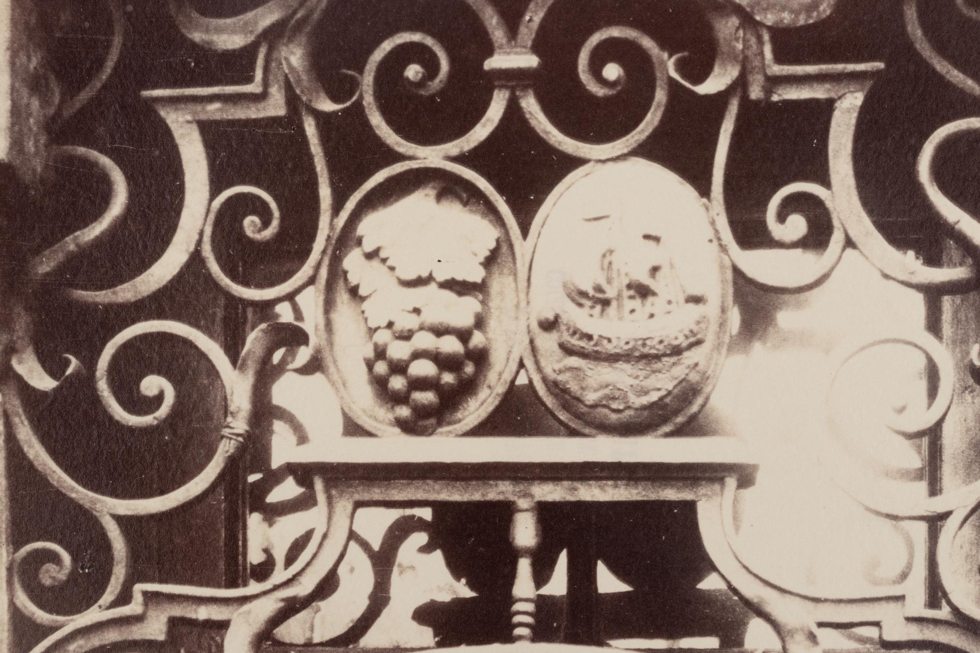 A group of four photographs ( Á la Coquille d'Or, rue de la Sourdière, 4e, 1908; Pavilion du Hanovre, boulevard des Capucines 33 , 1913; Fête du Trône , 1914; Fleurs [Boulevard Saint Michel] , 1926-1927)