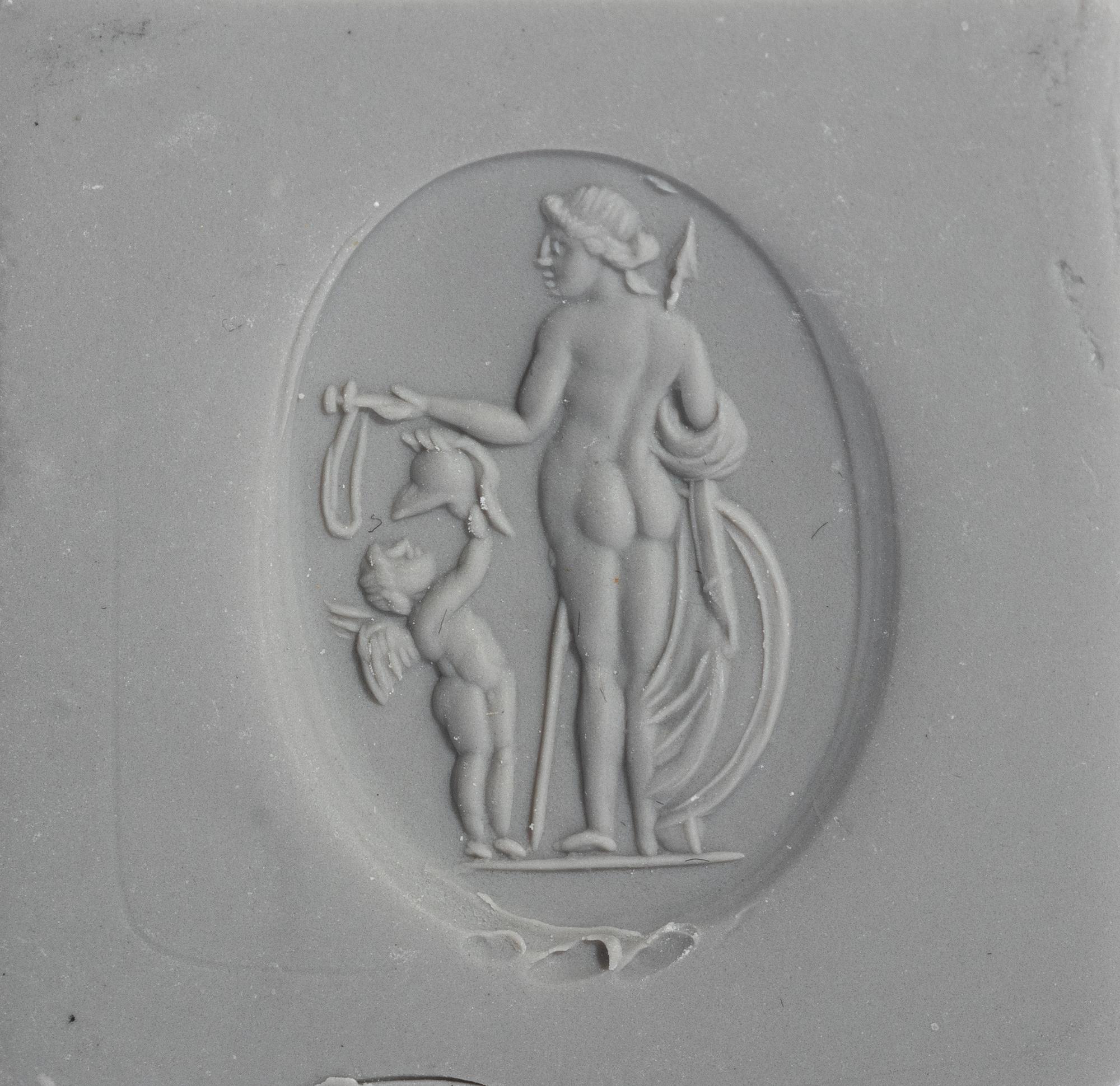A Roman Nicolo Ring Stone with the Gods Aphrodite Areia and Eros — Set in a silver ring