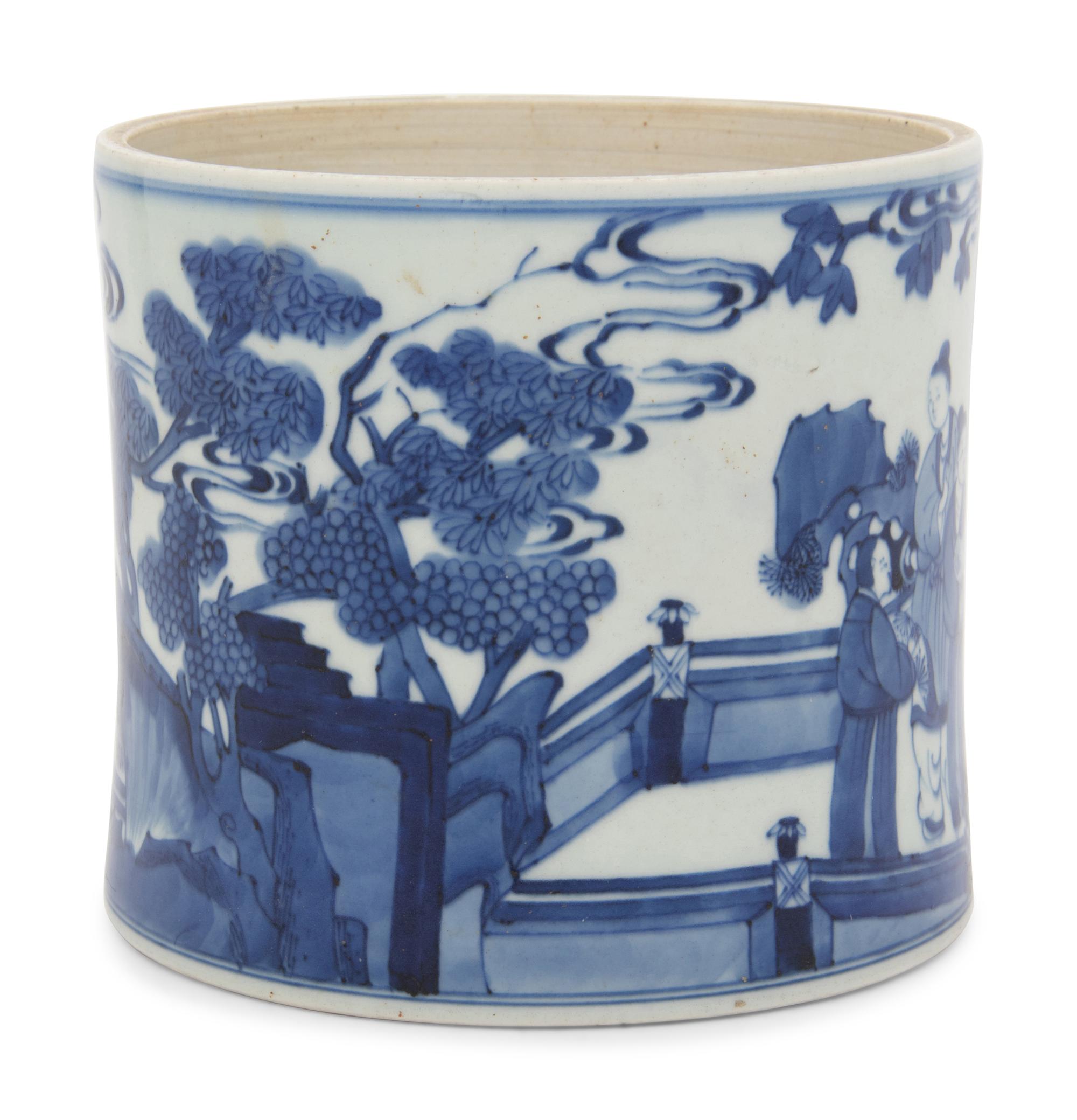 A Chinese Blue and White Porcelain Brushpot, Bitong
