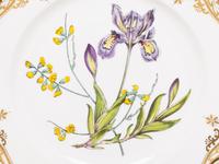 A Spode Stafford Flowers Porcelain Dinner Service