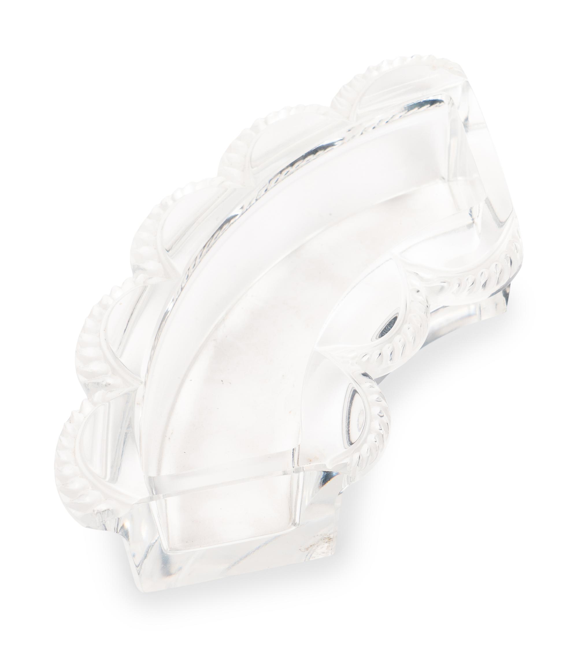 A Lalique Eight-Piece Festons Chemin de Table Centerpiece