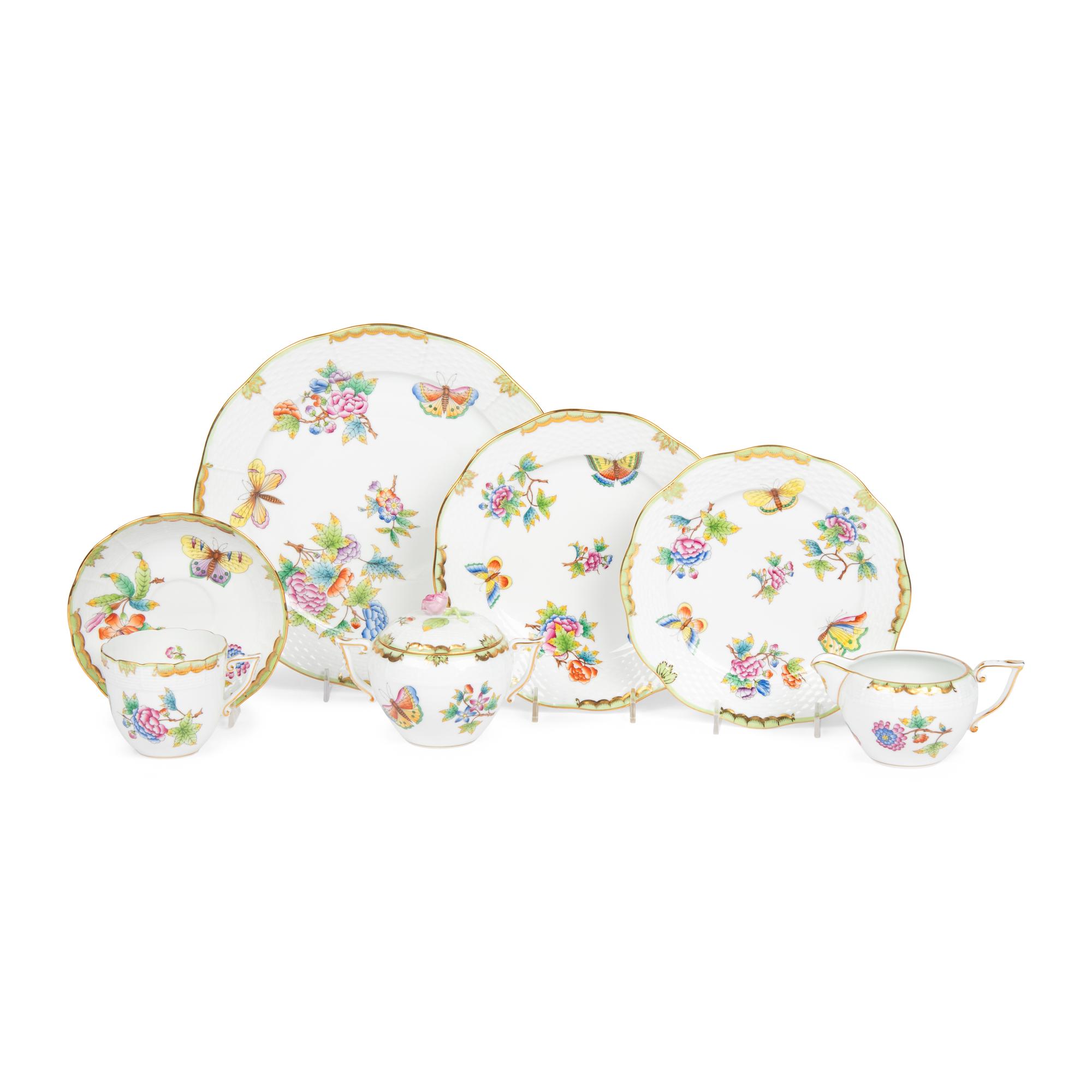A Herend Queen Victoria Porcelain Dinner Service
