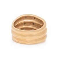 YELLOW GOLD AND DIAMOND RING
