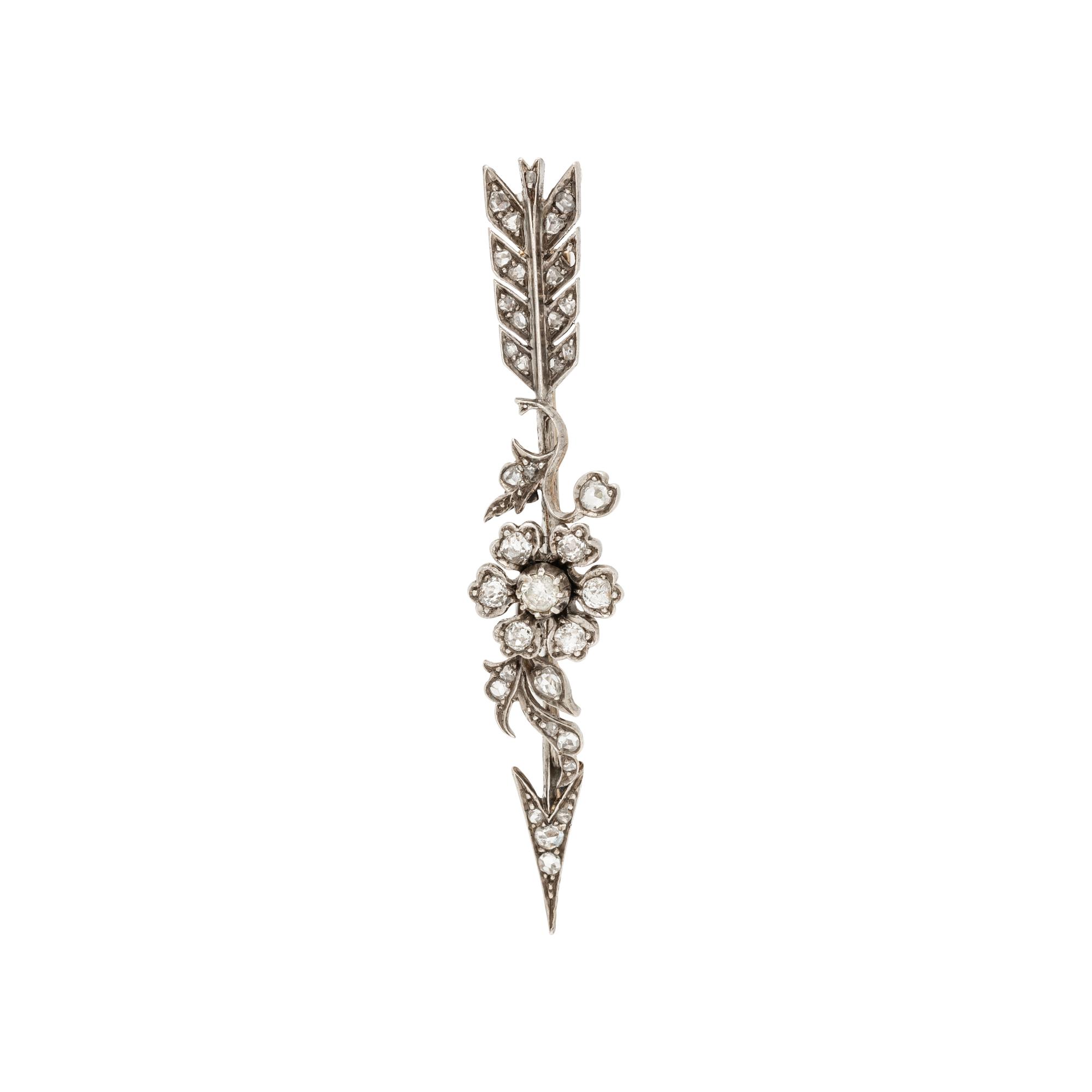 ANTIQUE, DIAMOND ARROW BROOCH