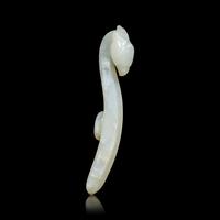 Two Chinese Jade Belt Hooks, Qing Dynasty 清 玉帶鉤兩件