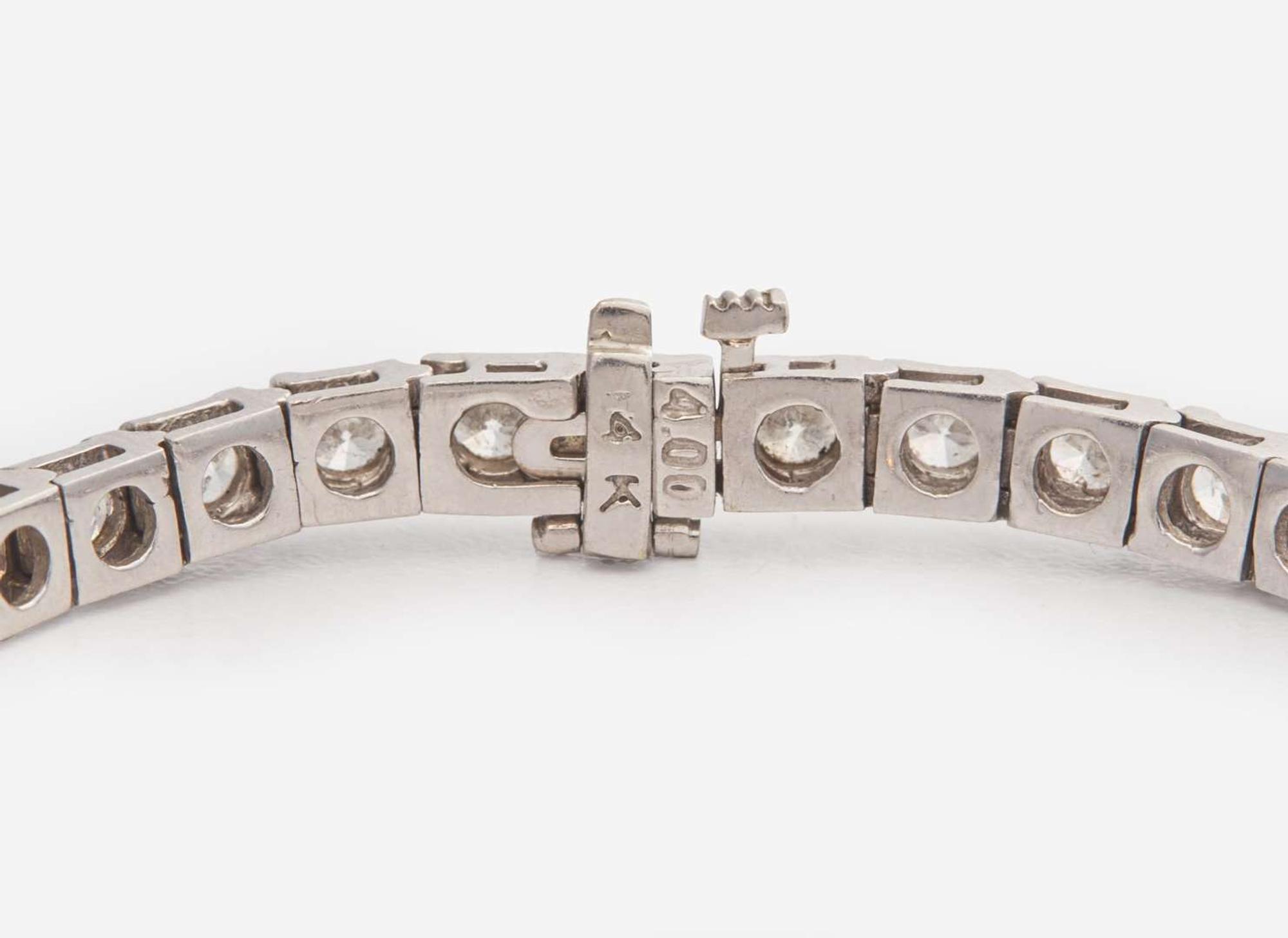 A 14K White Gold and Diamond Tennis Bracelet