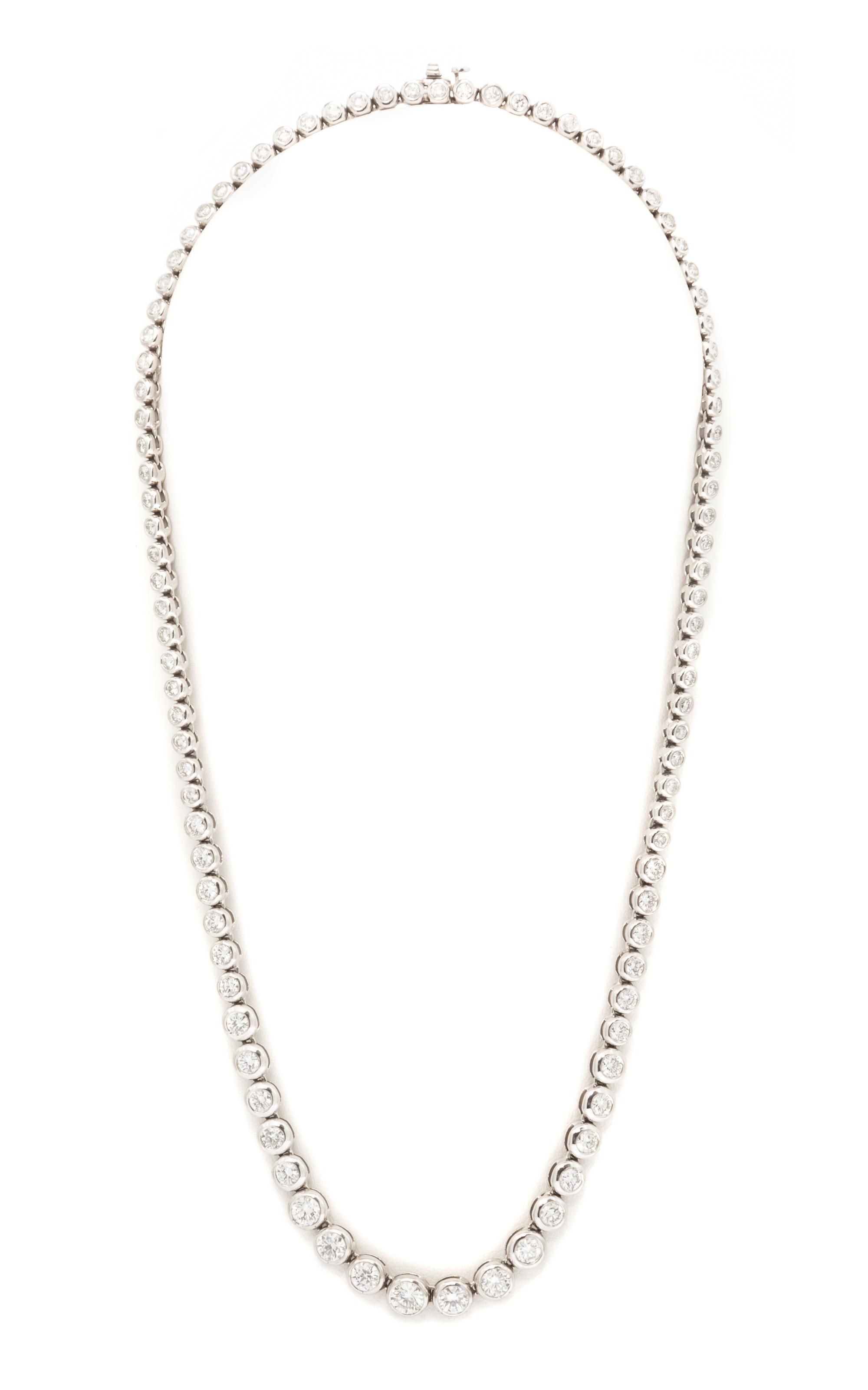 An 18 Karat White Gold and Diamond Riviera Necklace, 15.10 dwts.