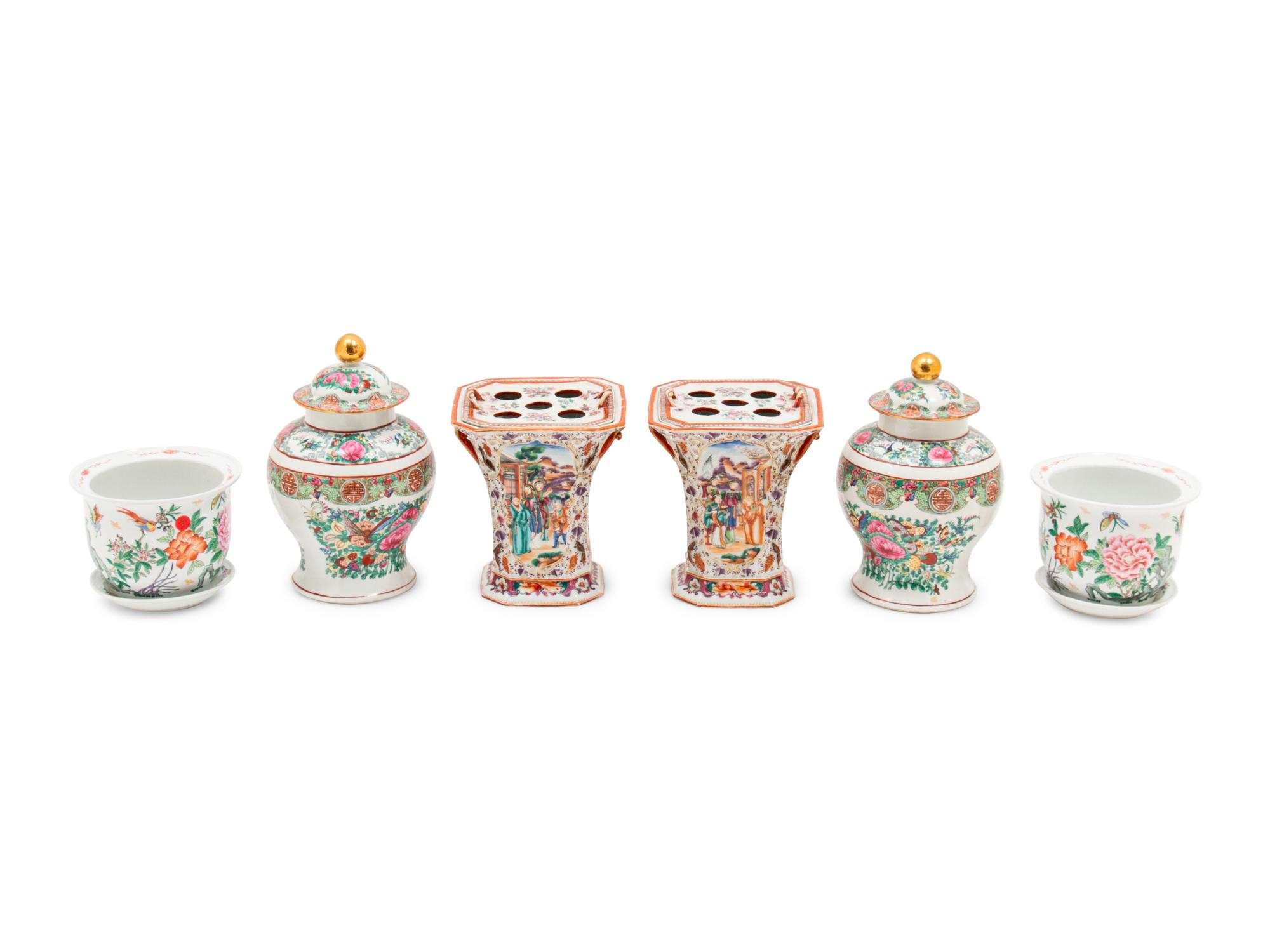 Three Pairs of Chinese Export Porcelain Style Decorative Articles