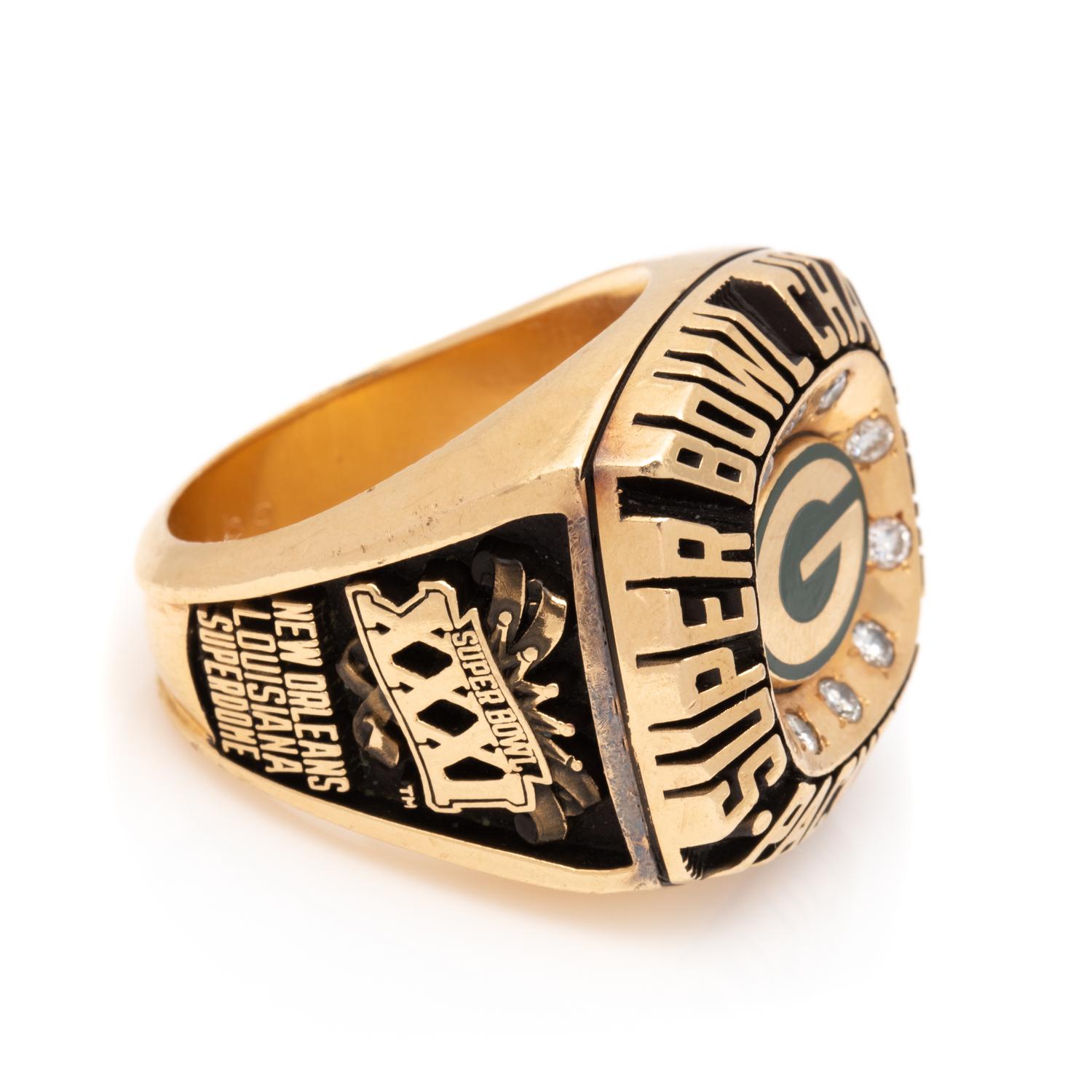 A Jostens Green Bay Packers Super Bowl XXXI Commemorative Ring,