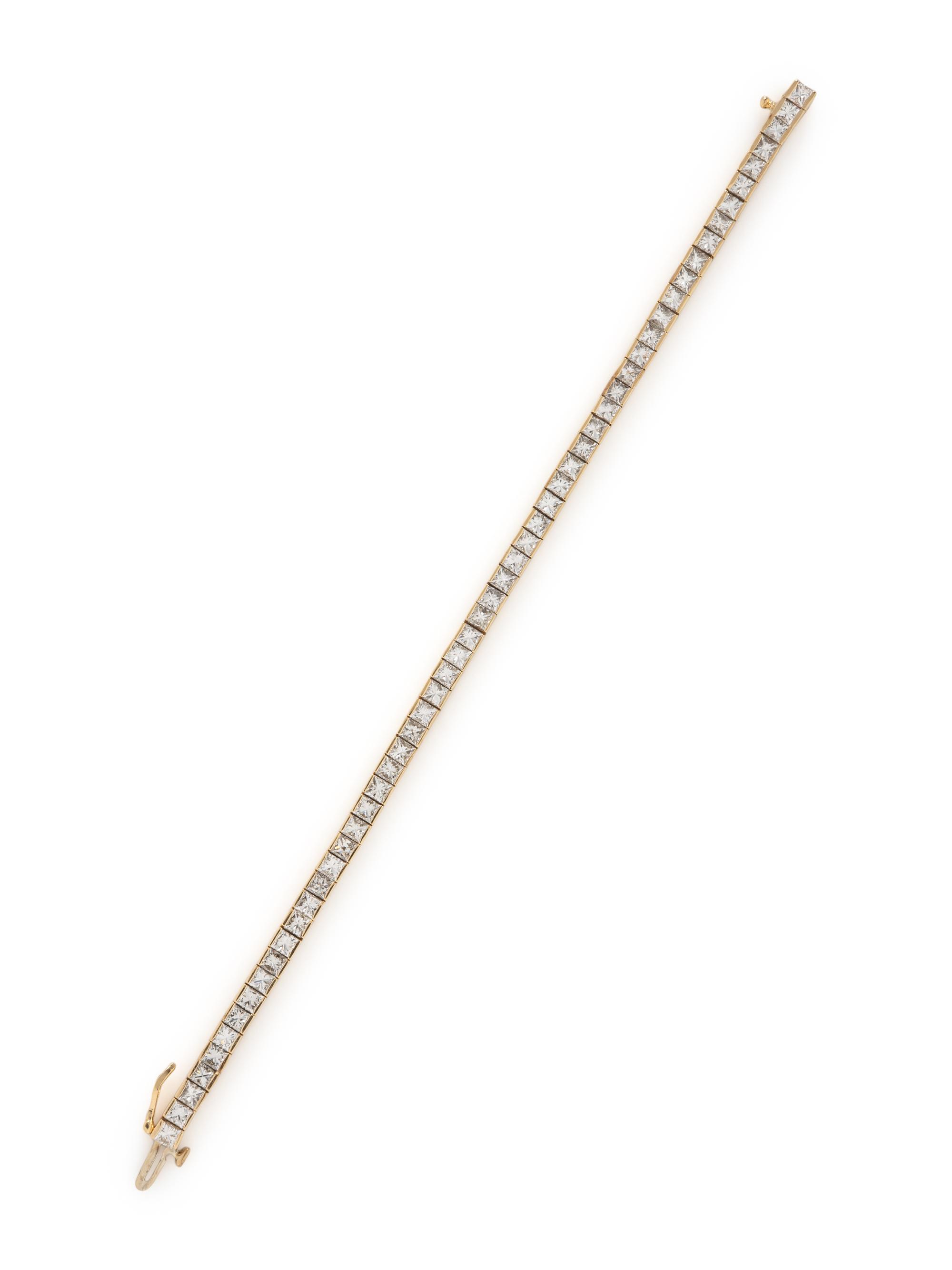 YELLOW GOLD AND DIAMOND LINE BRACELET