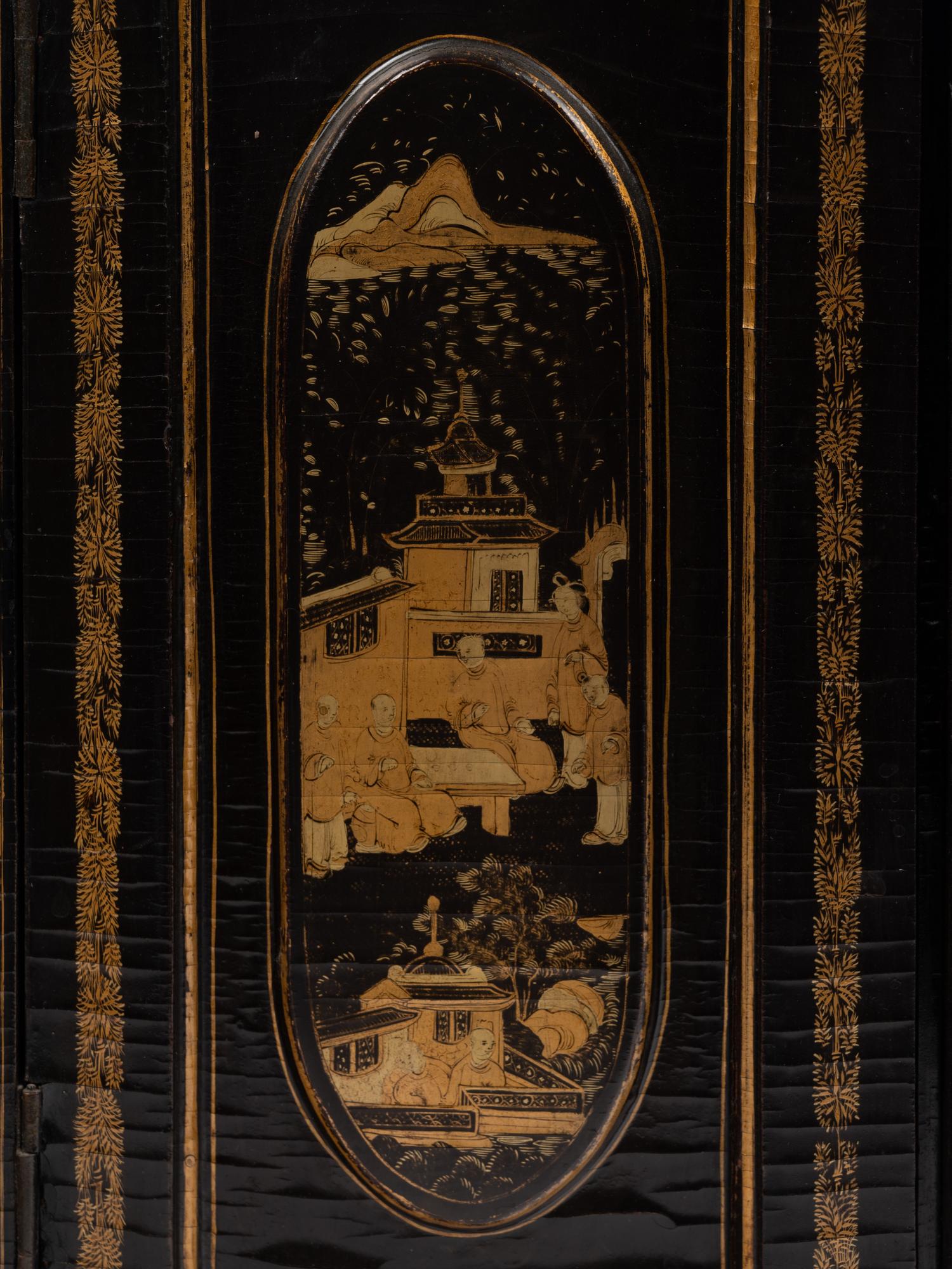 A Chinese Export Lacquered Jewelry Box