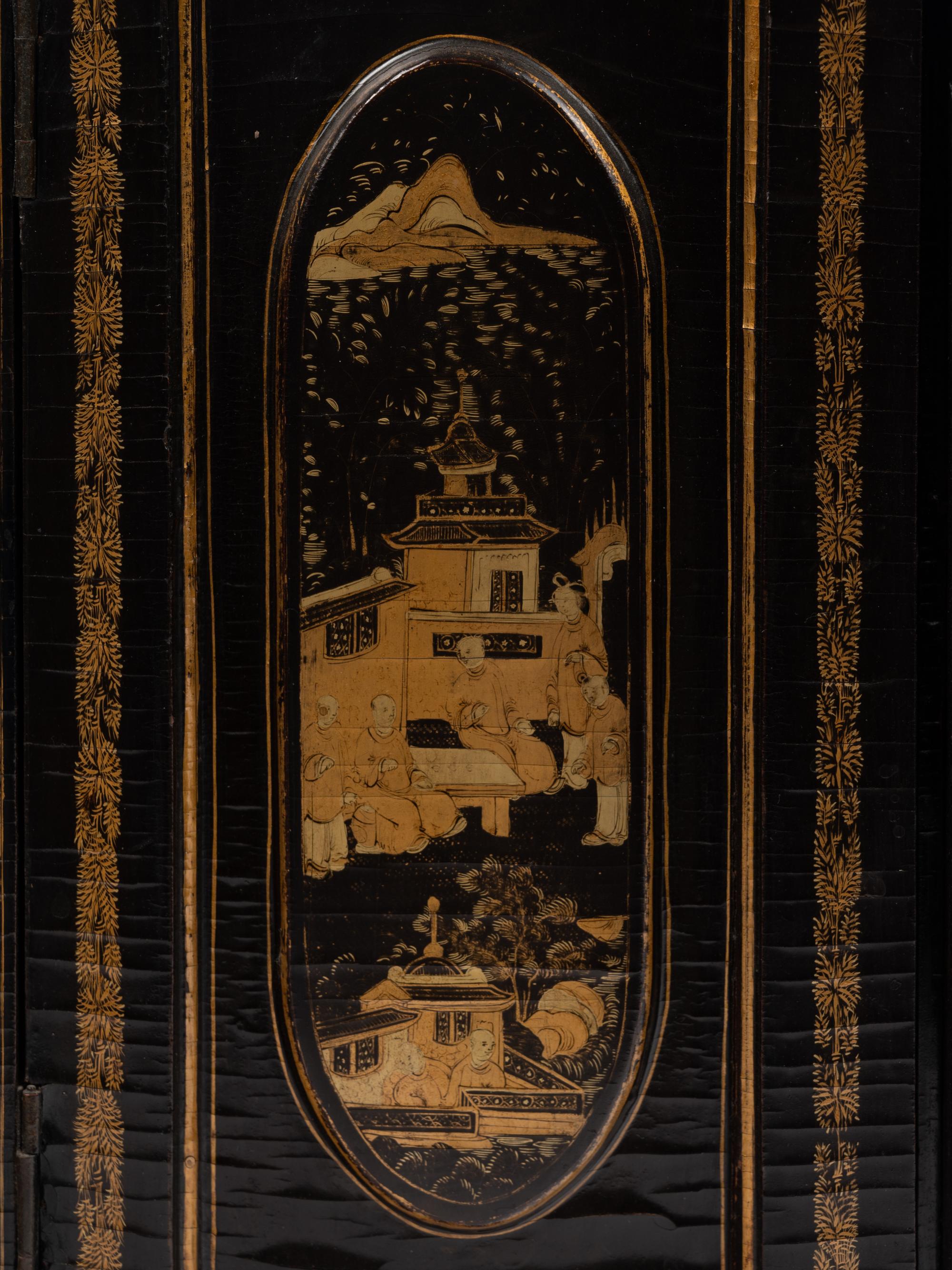 A Chinese Export Lacquered Jewelry Box