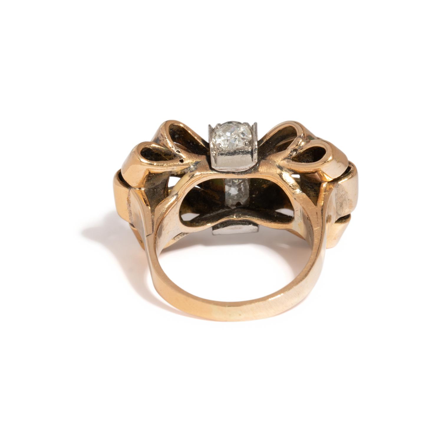 RETRO, SAPPHIRE AND DIAMOND RING