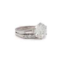 DIAMOND RING