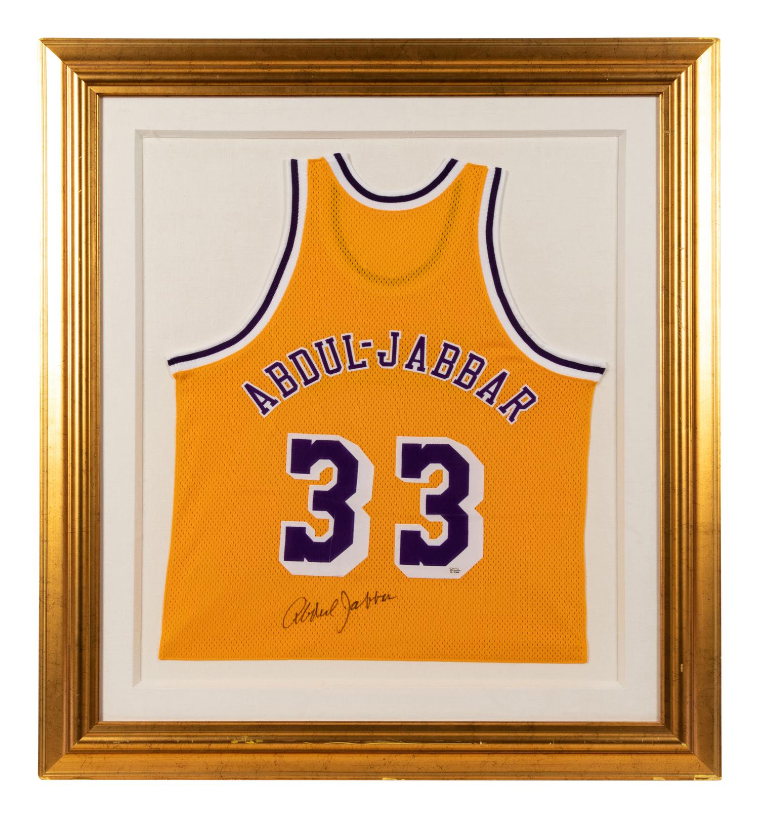 A Kareem Abdul-Jabbar Los Angeles Lakers Signed Autograph Jersey Display (Online Authentics Hologram),
