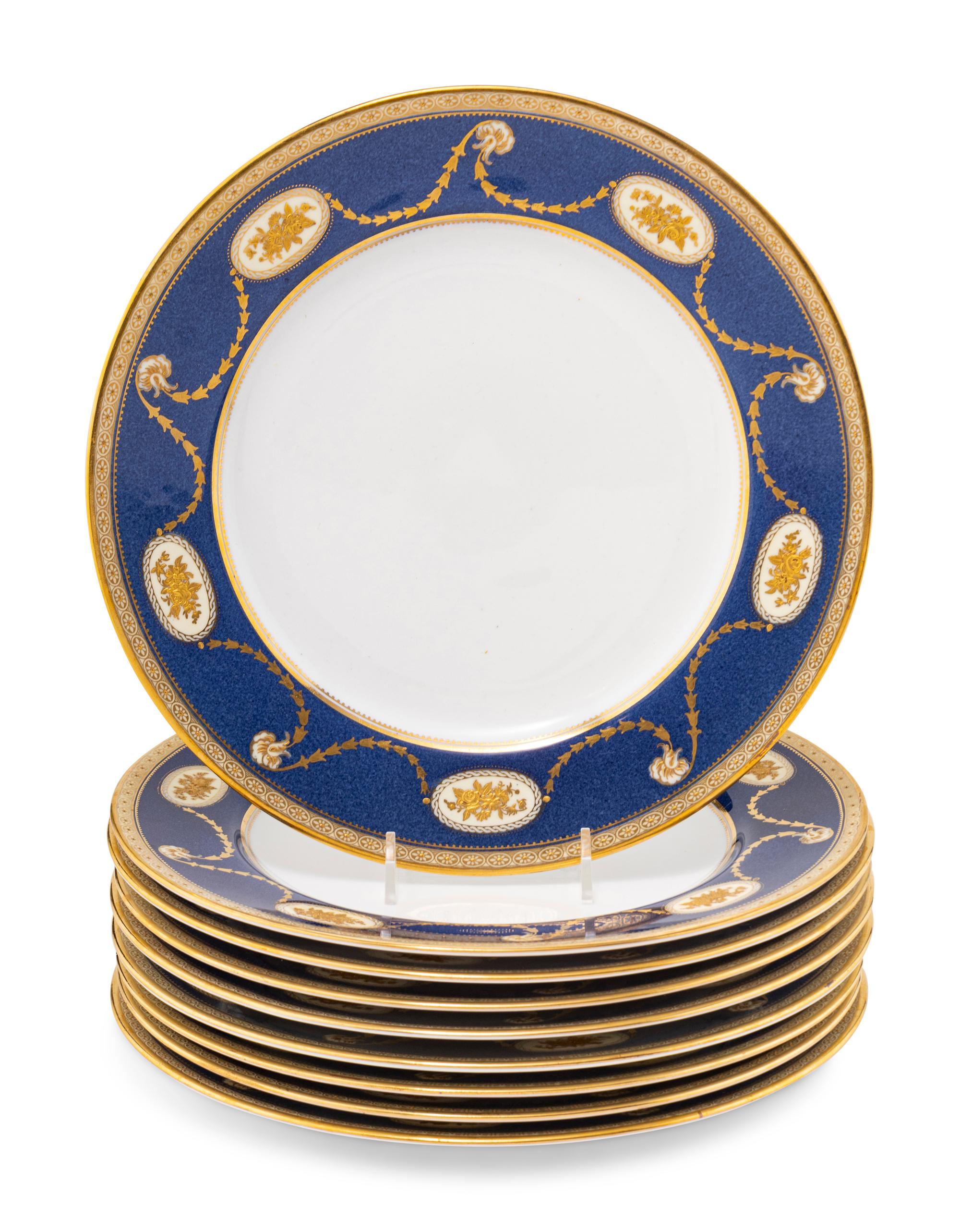 A Set of Spode Copeland Dinner Plates